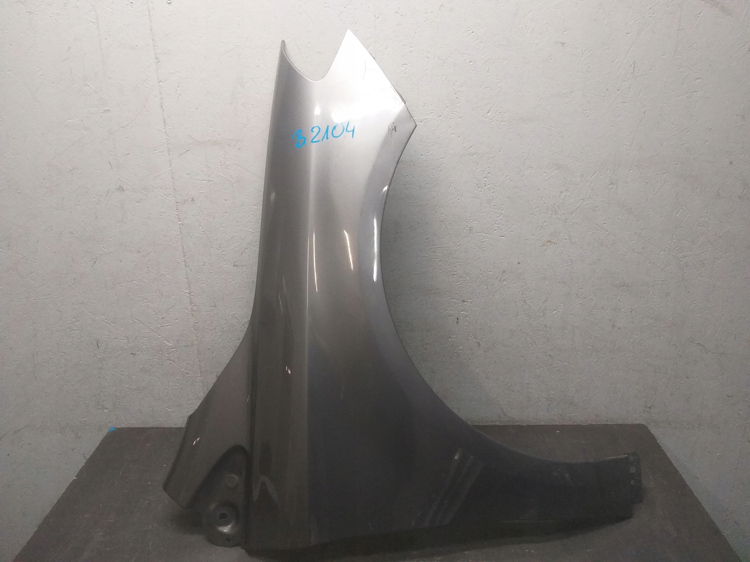 fender front right MERCEDES B KLASA W246