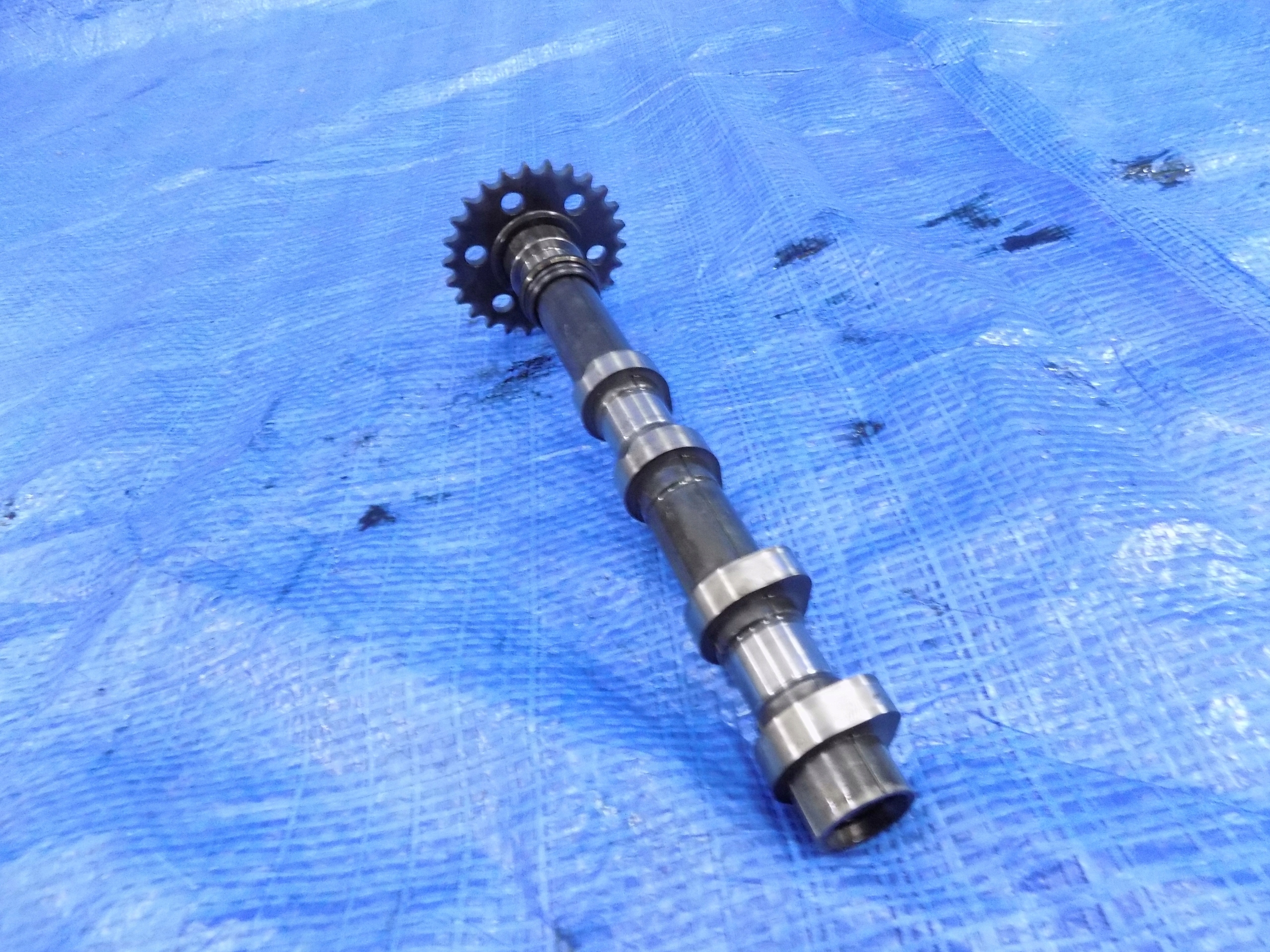 Arbre à cames SUBARU FORESTER III 2,0D EE20