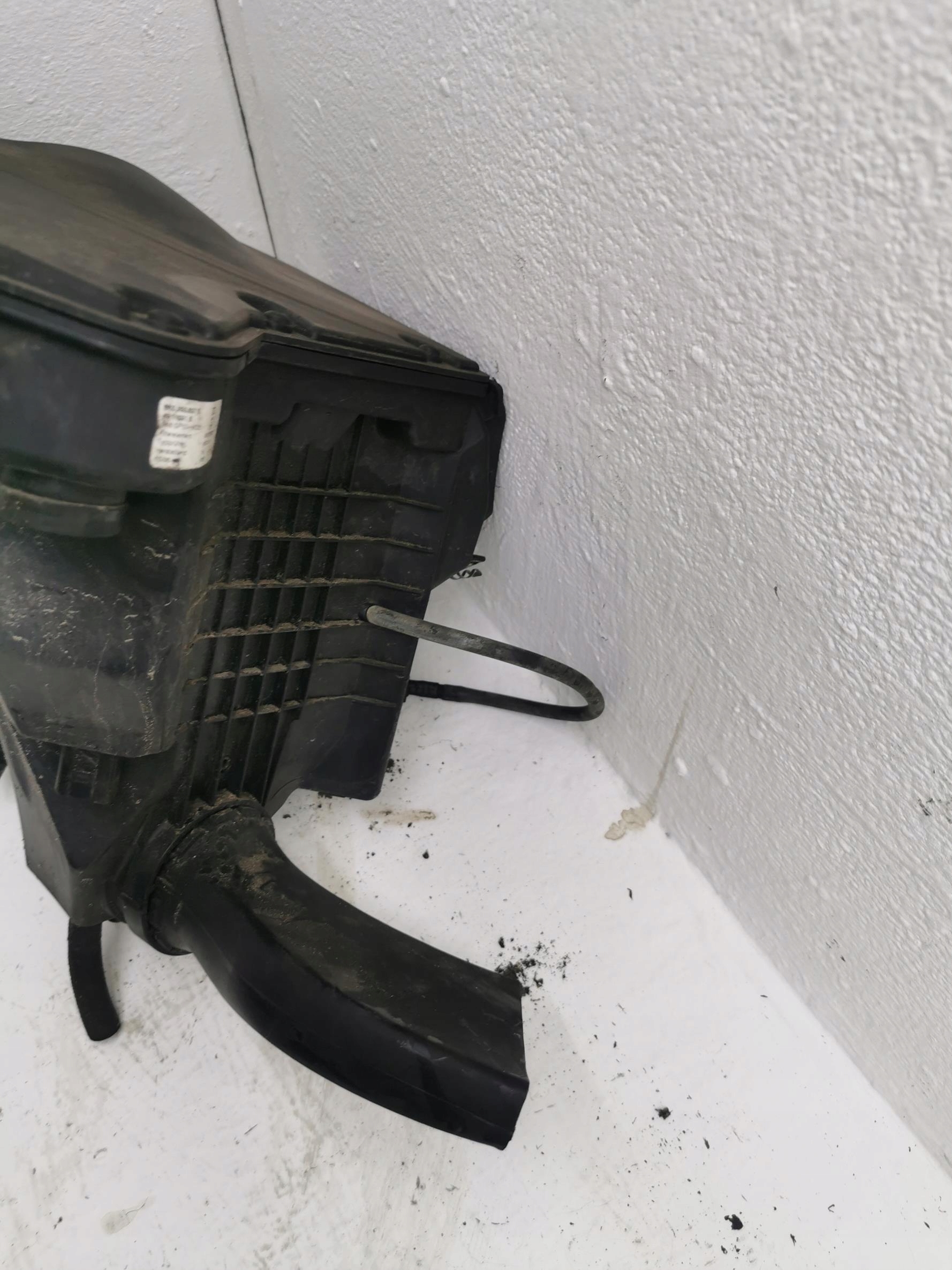 Gehäuse filter luft AUDI A4 B8 2.7 V6 TDI