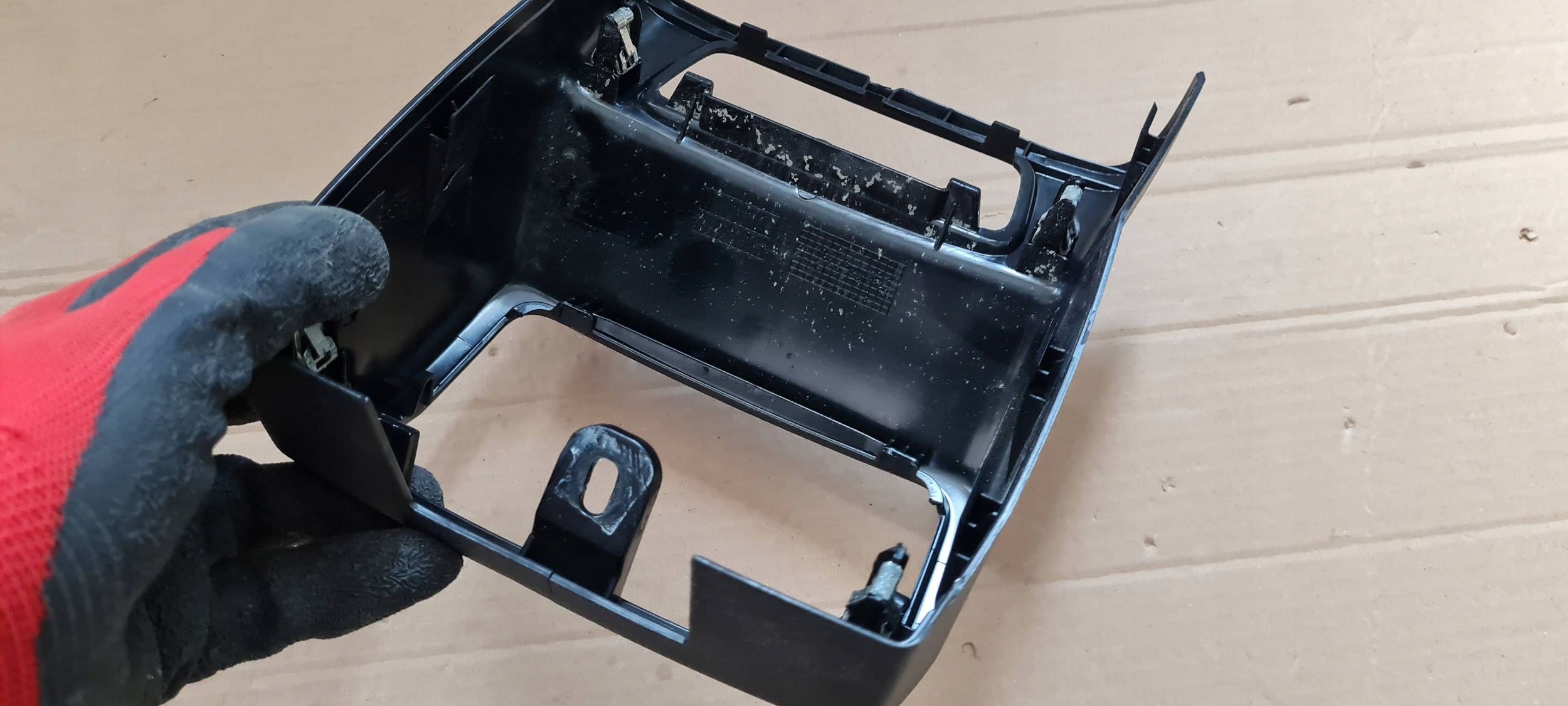 Q3 83A frame TUNELU SRODKOWEGO rear part rear 83A864376E