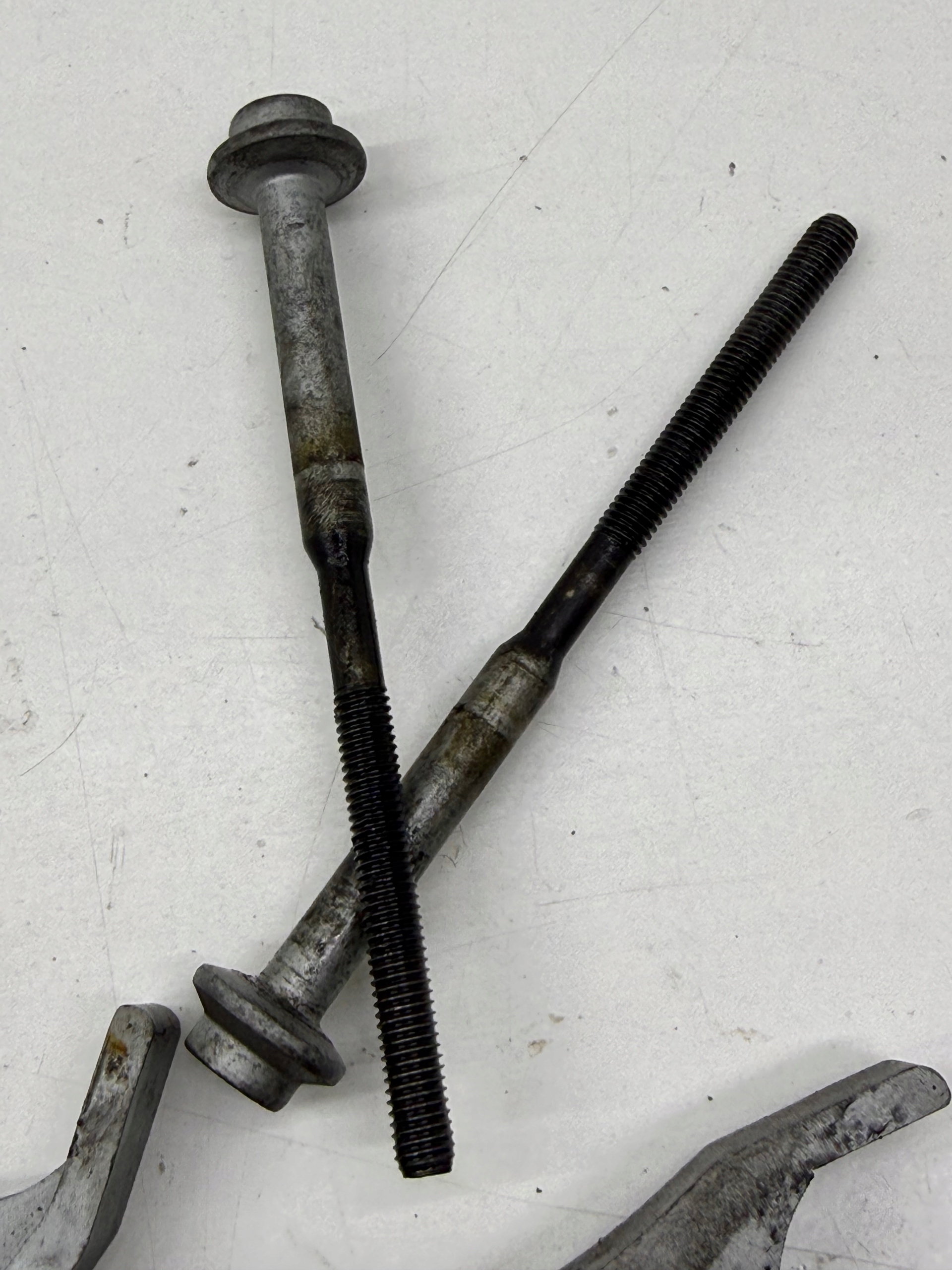 AUDI A6 C7 2.0 TDI stand bracket holder injector nozzles + screw