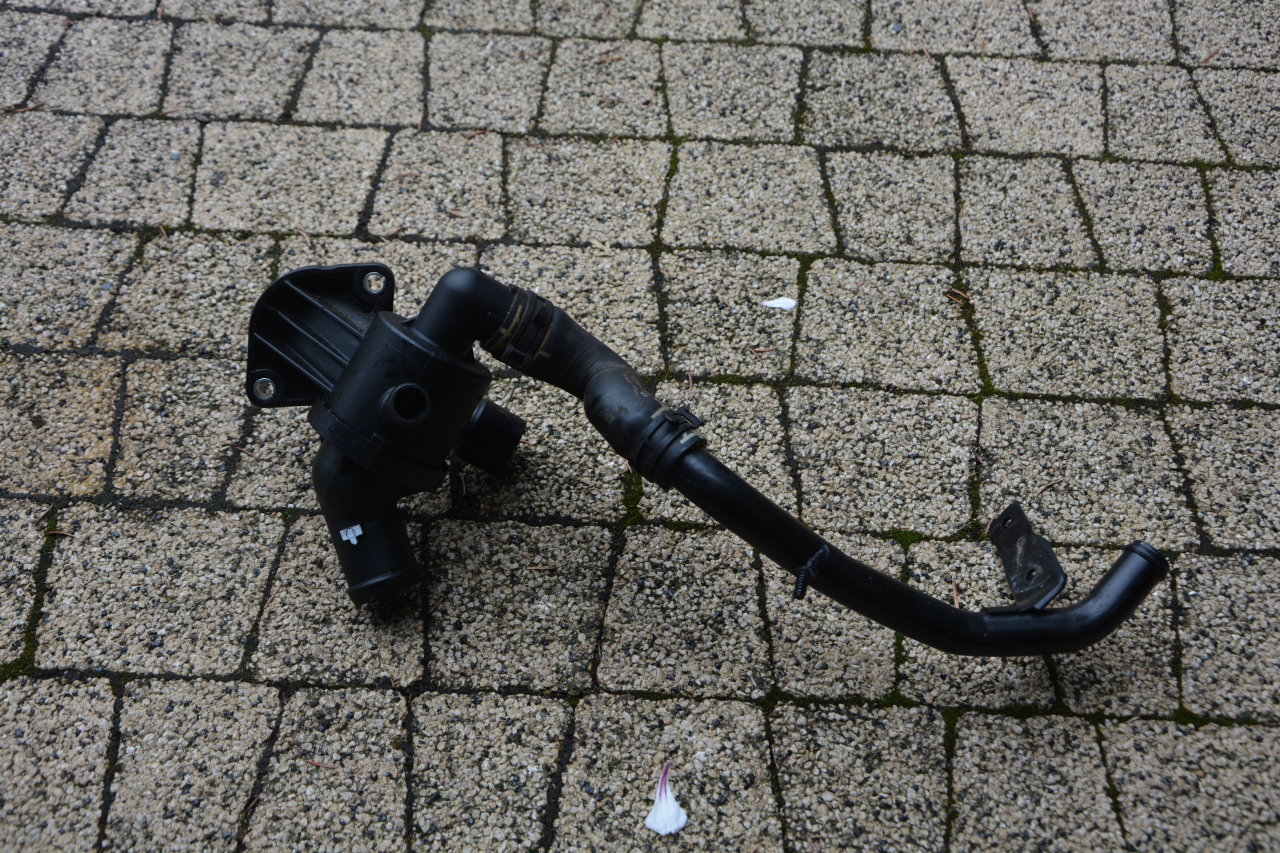 TERMOSTAT SEAT ALHAMBRA 03L121111AE 03L122157K