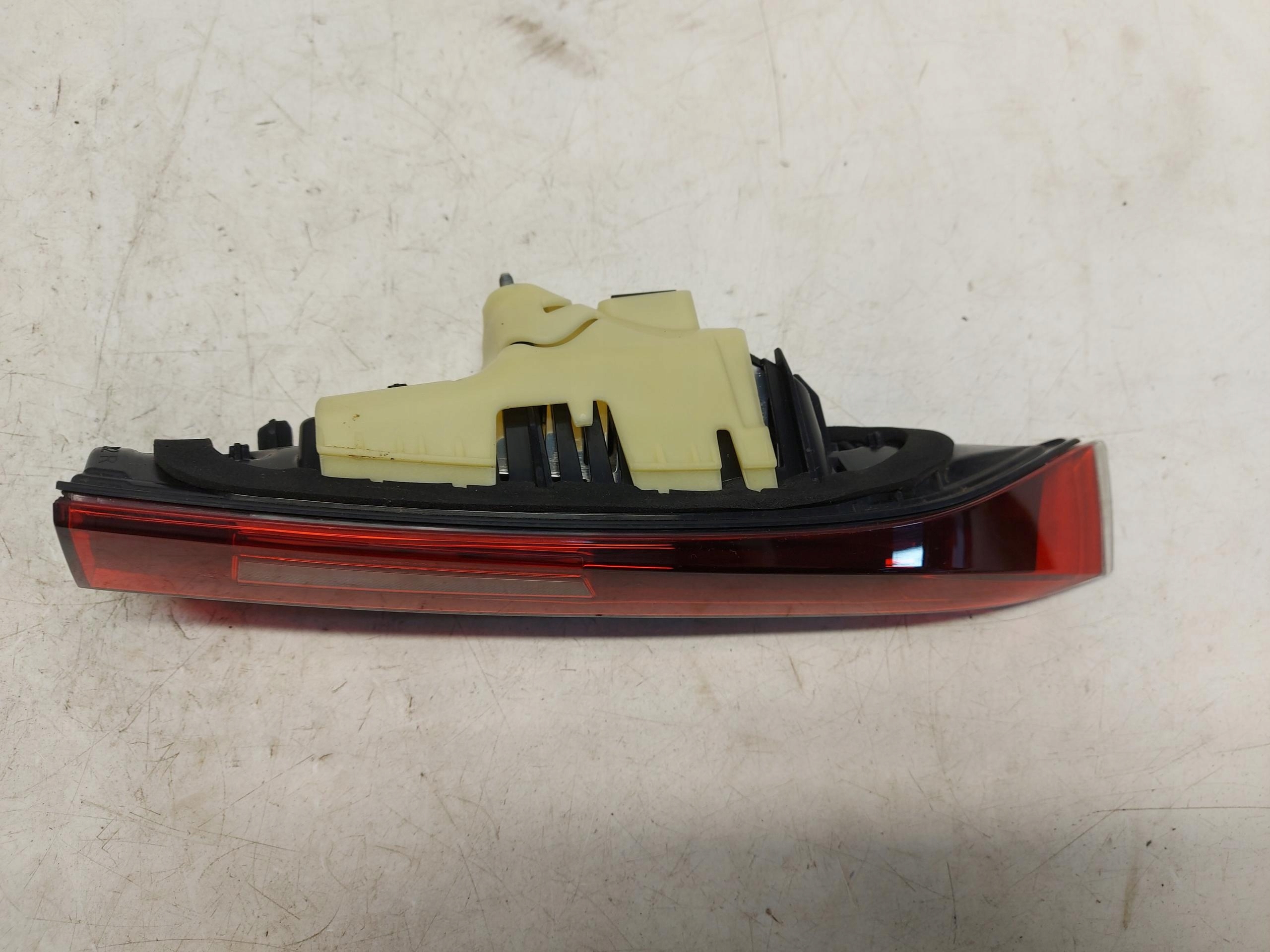 BMW G23 G22 M440i Cabrio light bonnet boot rear part right 7956630