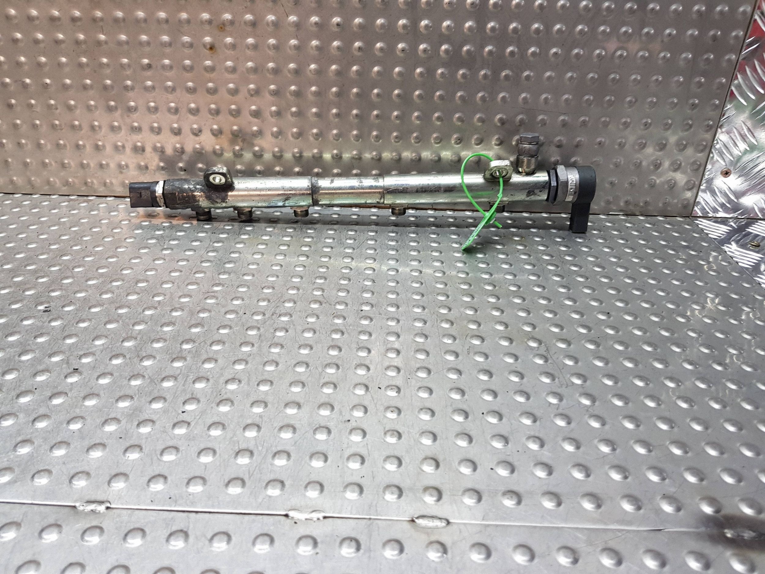 injection ramp sensor A6460701895 MERCEDES W906 VITO W639 2.2 CDI
