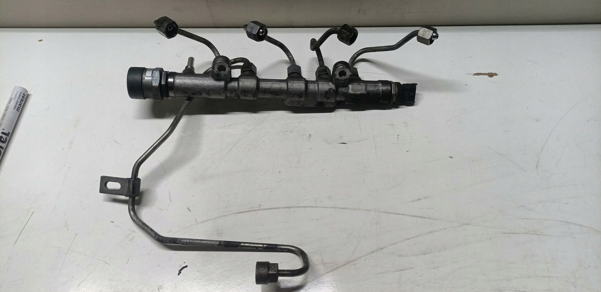 JAGUAR XE X760 F-PACE EVOQUE 2.0D Rampe injection G4D3-9D280-AA 0445214332