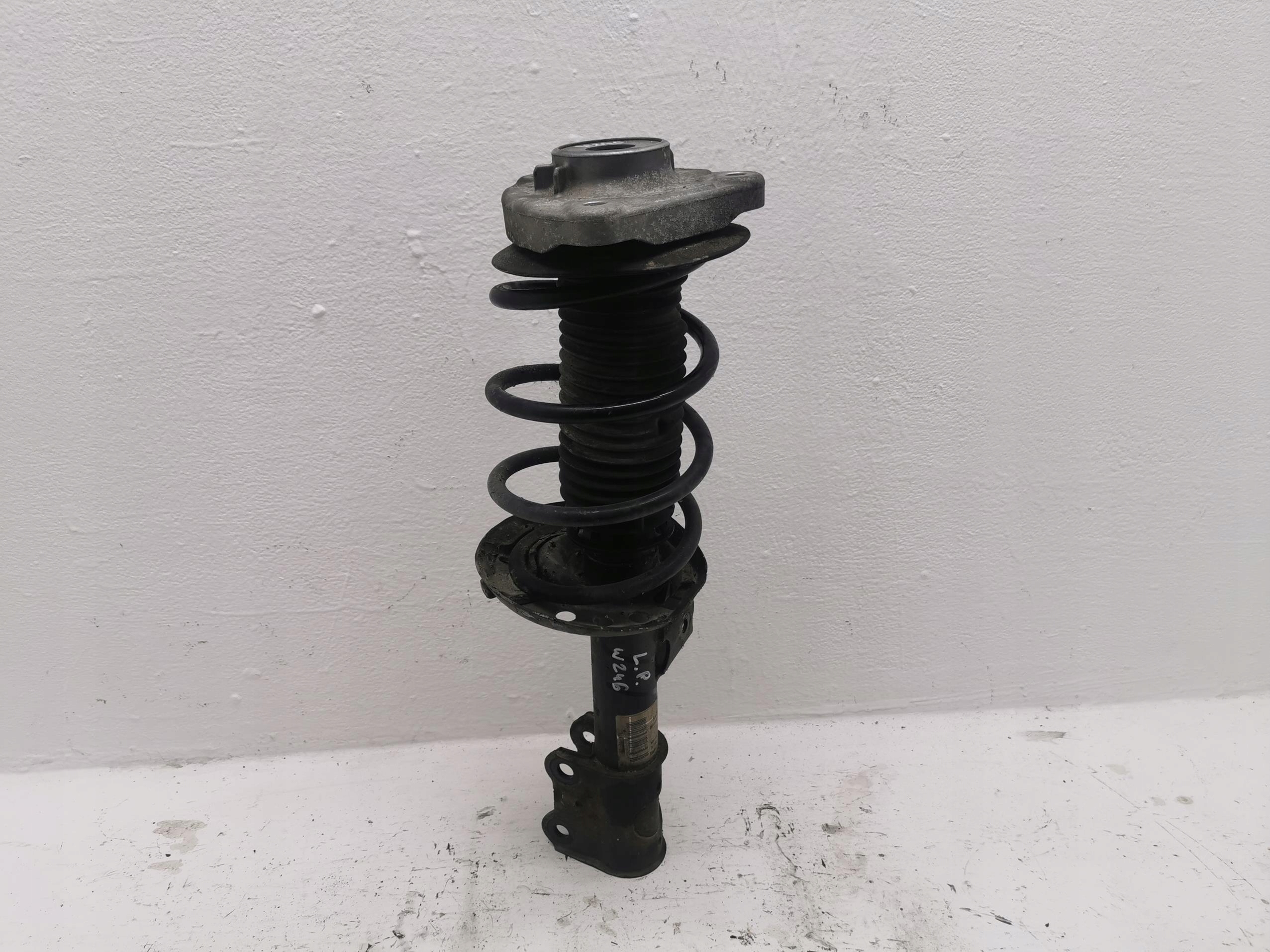 shock absorber left front MERCEDES B-KLASA W246 A2463206313