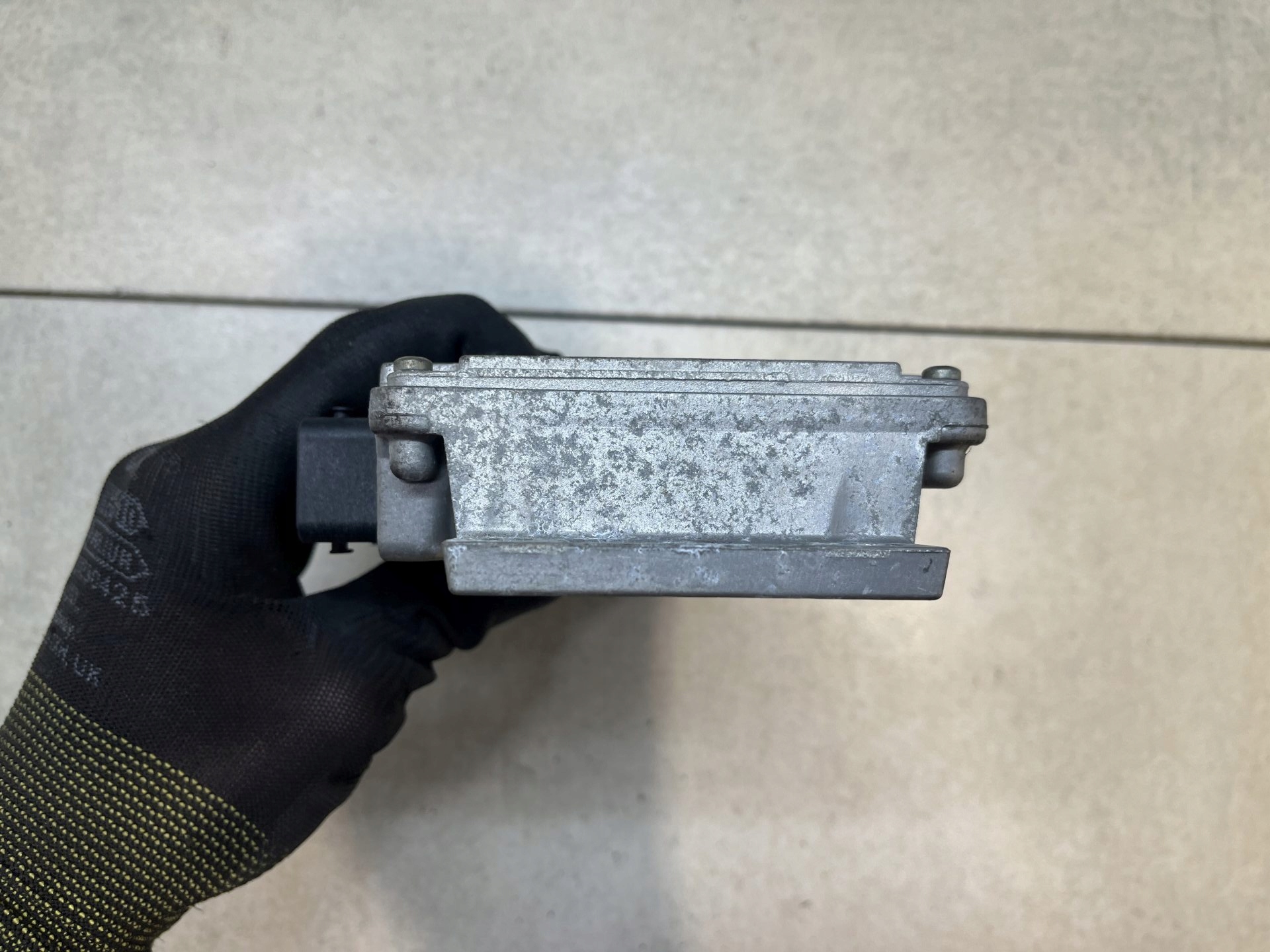 control unit computer of the engine PEUGEOT 1007 1.4 16V 9661377380
