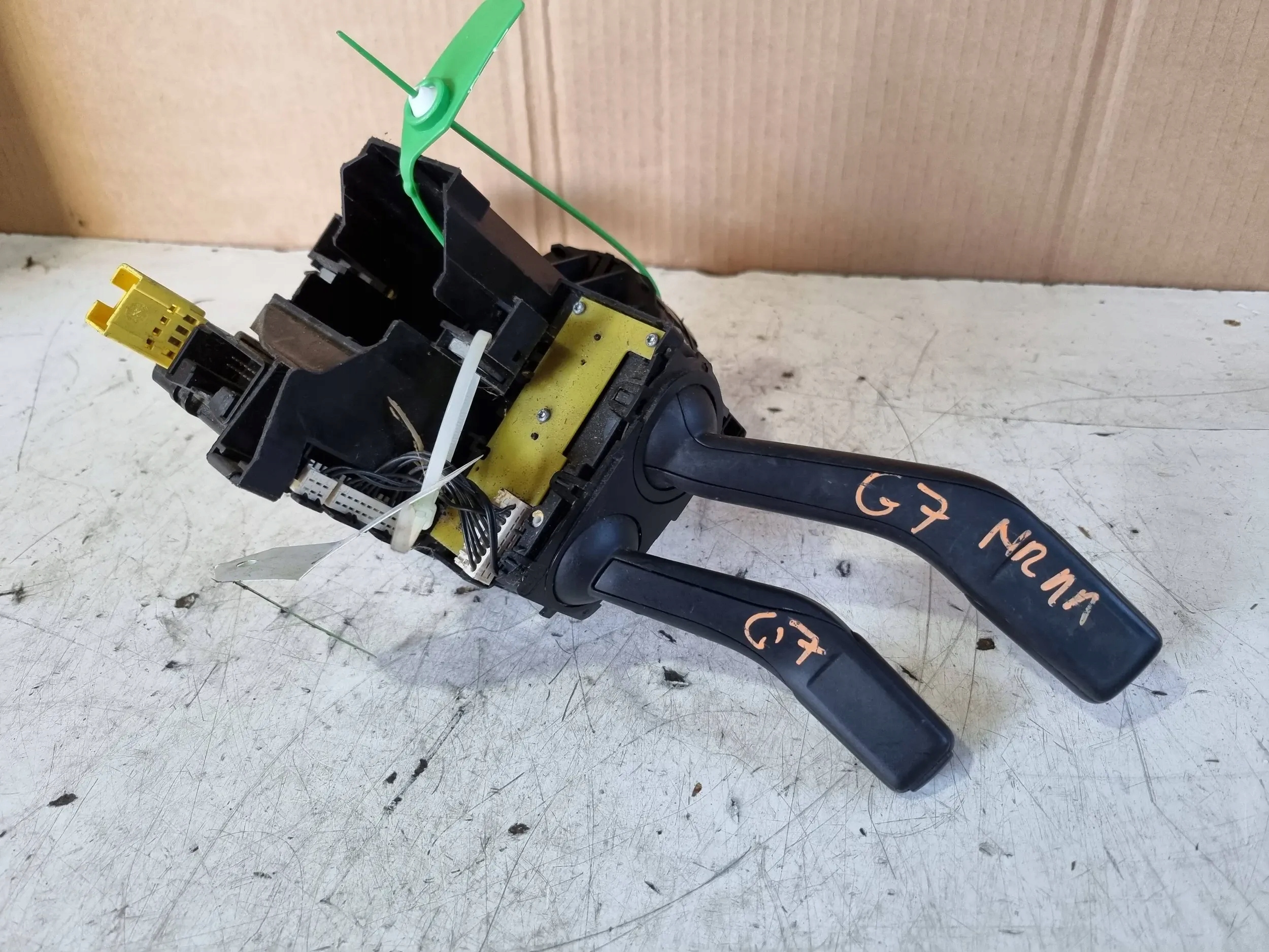 steering wheel levers and controls control ring 3C9953513C 3C0953549A VW PASSAT B6