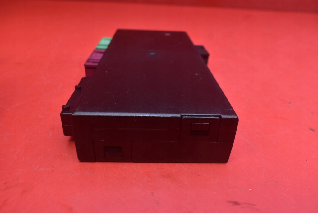 Unité commande confort GMIV-LOW 8369483 BMW E36 1.6i 102 KM COMPACT 90-00