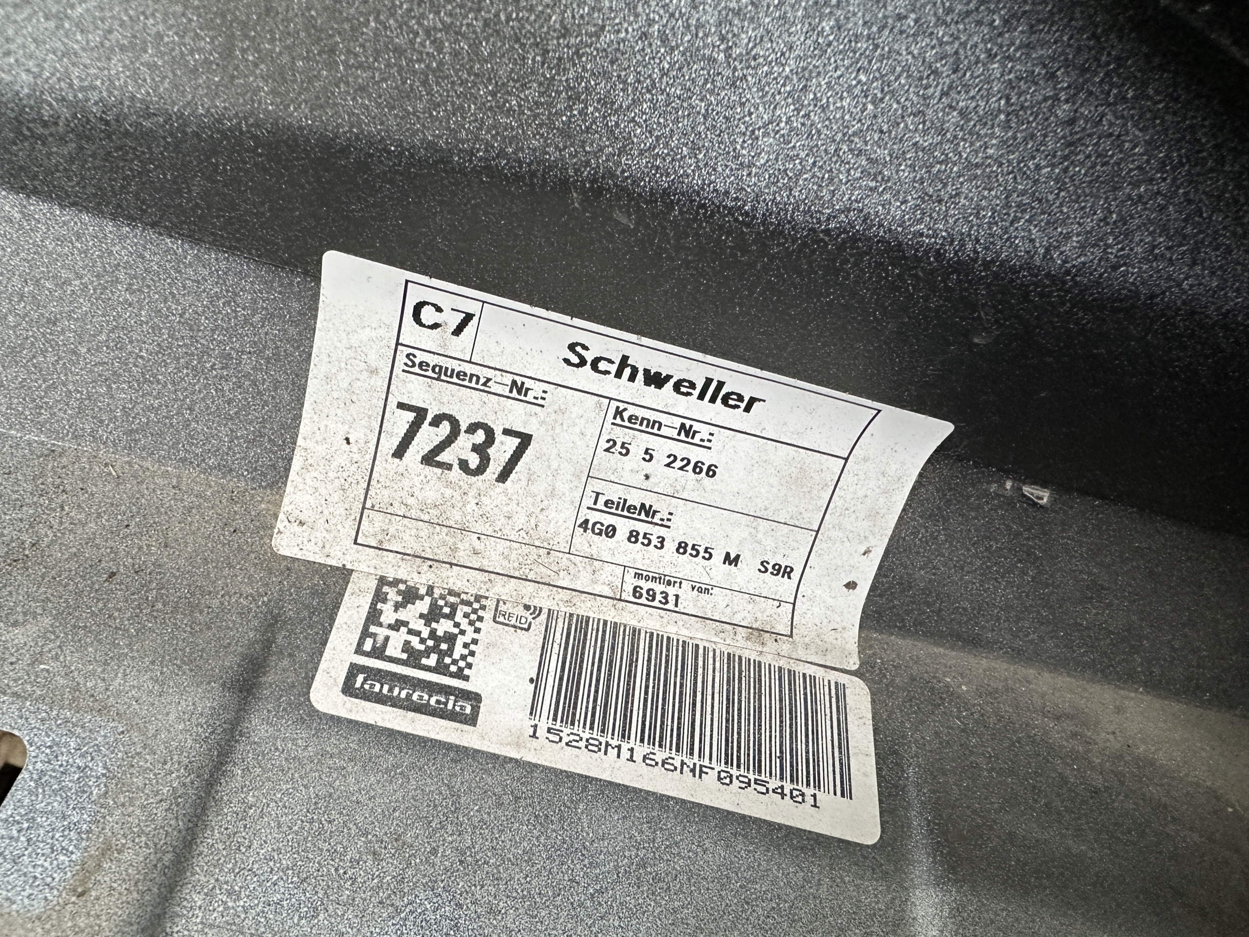 AUDI A6 4G C7 LIFT SLINE moulding cap threshold left 4G0853855M