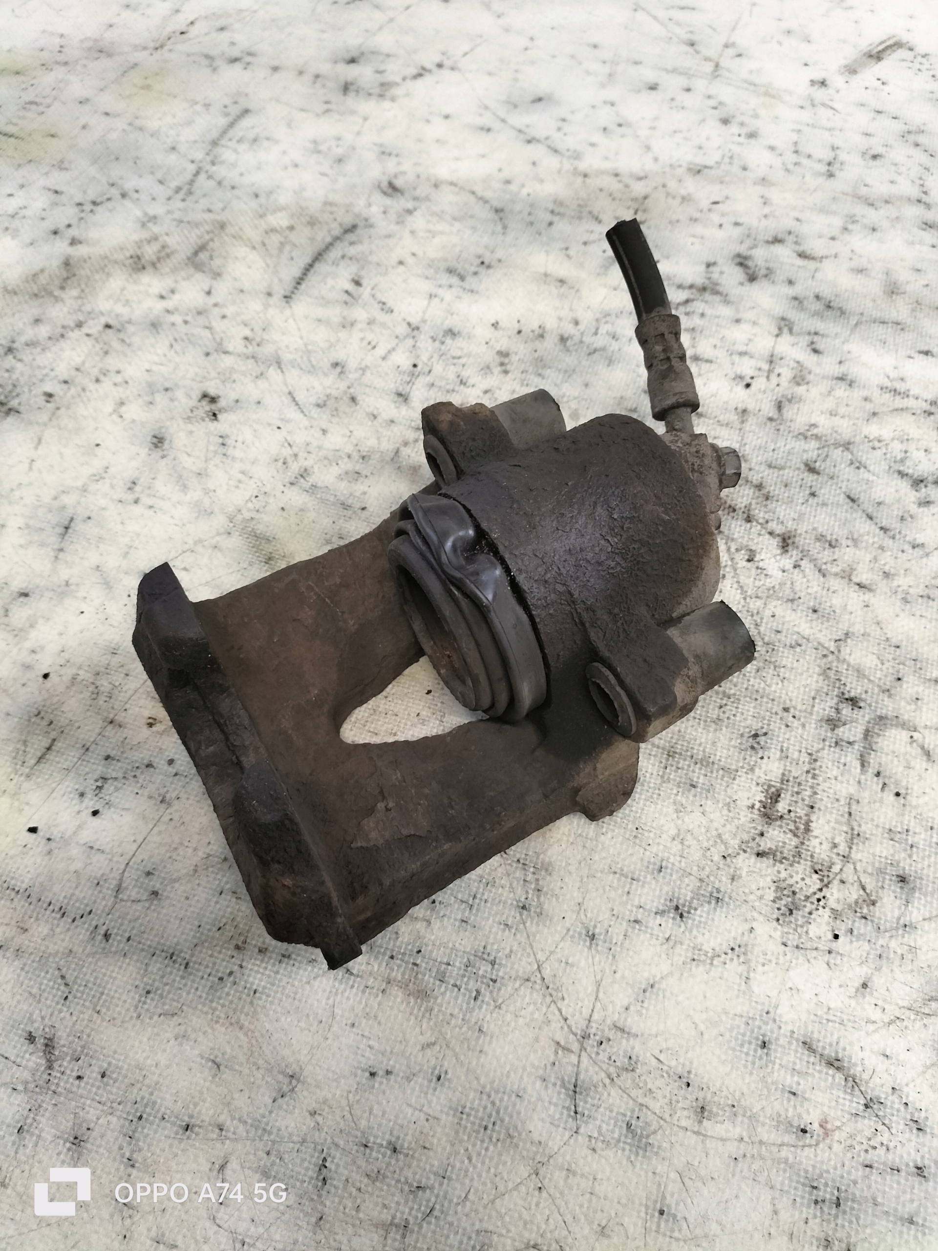 SEAT ALTEA 04-15 1,6 B caliper brake left front