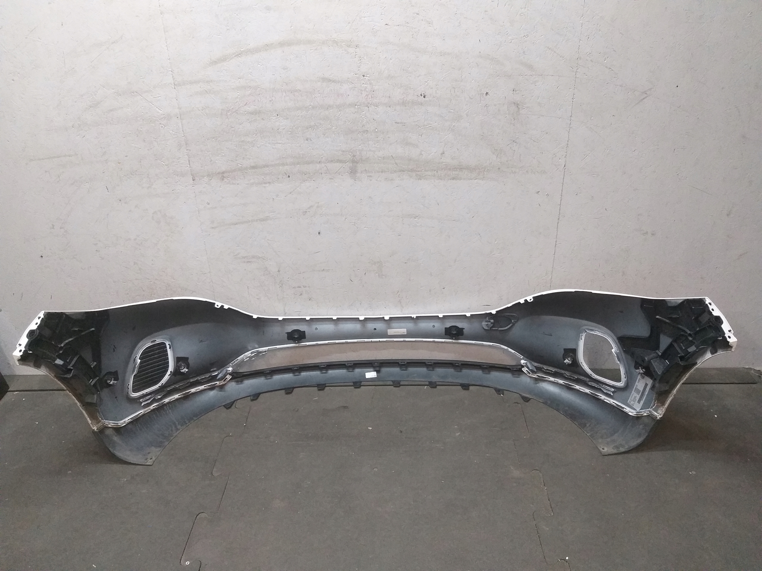 bumper front MERCEDES EQA A243