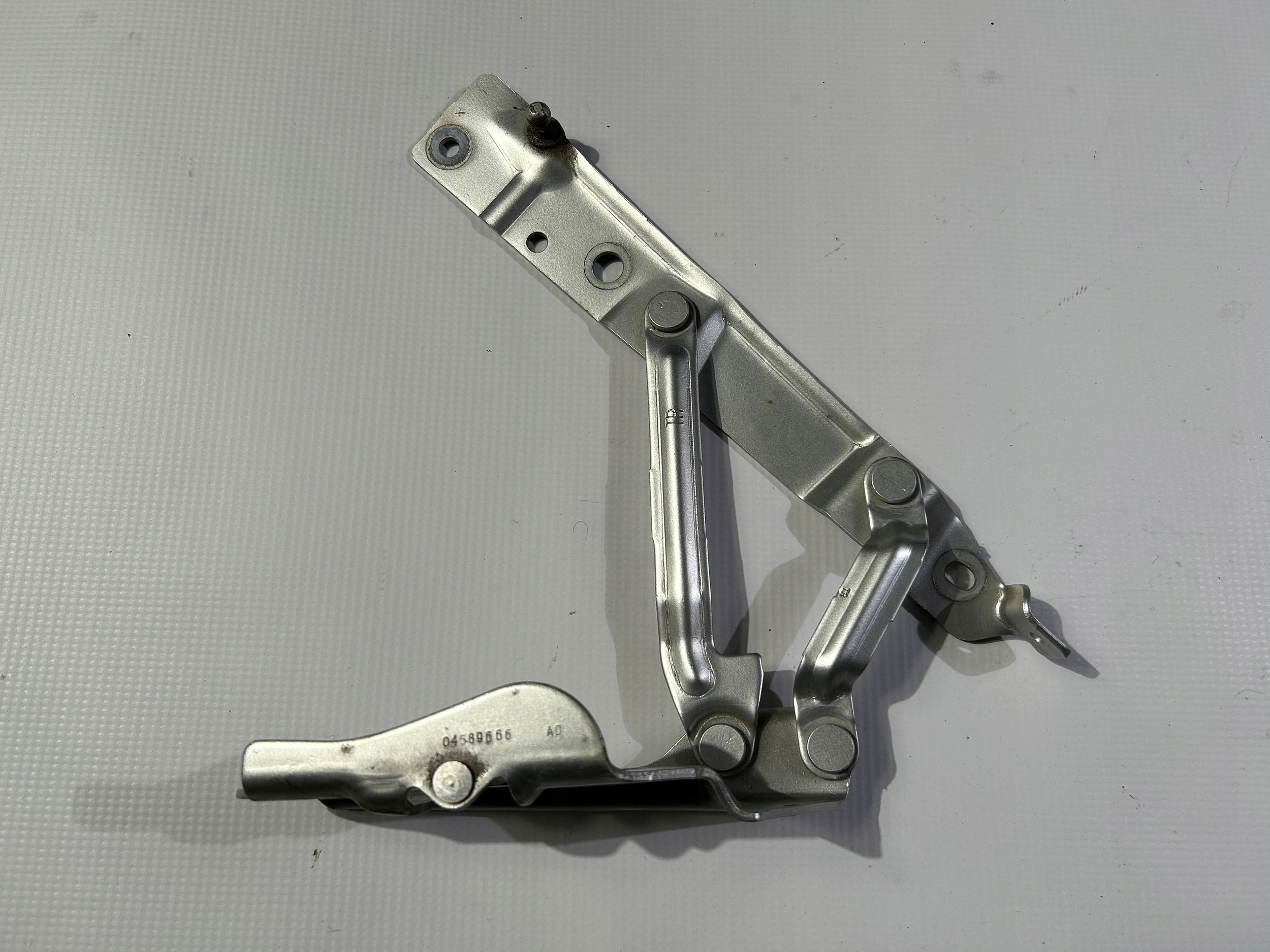 hinge bonnet boot right Dodge Challenger 2015