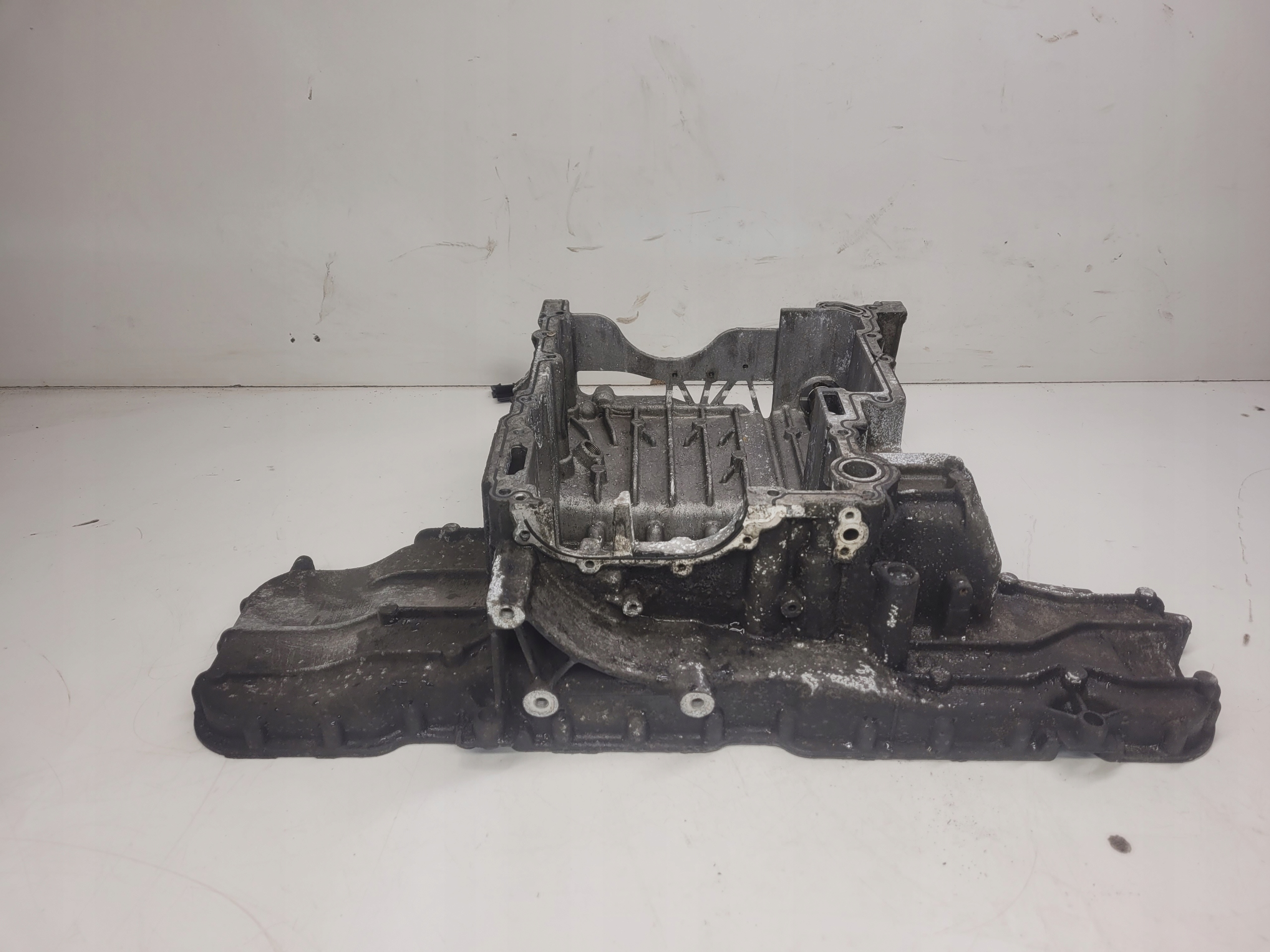 oil sump AUDI A6 C6 3.0 TDI 2.7 059103603AM