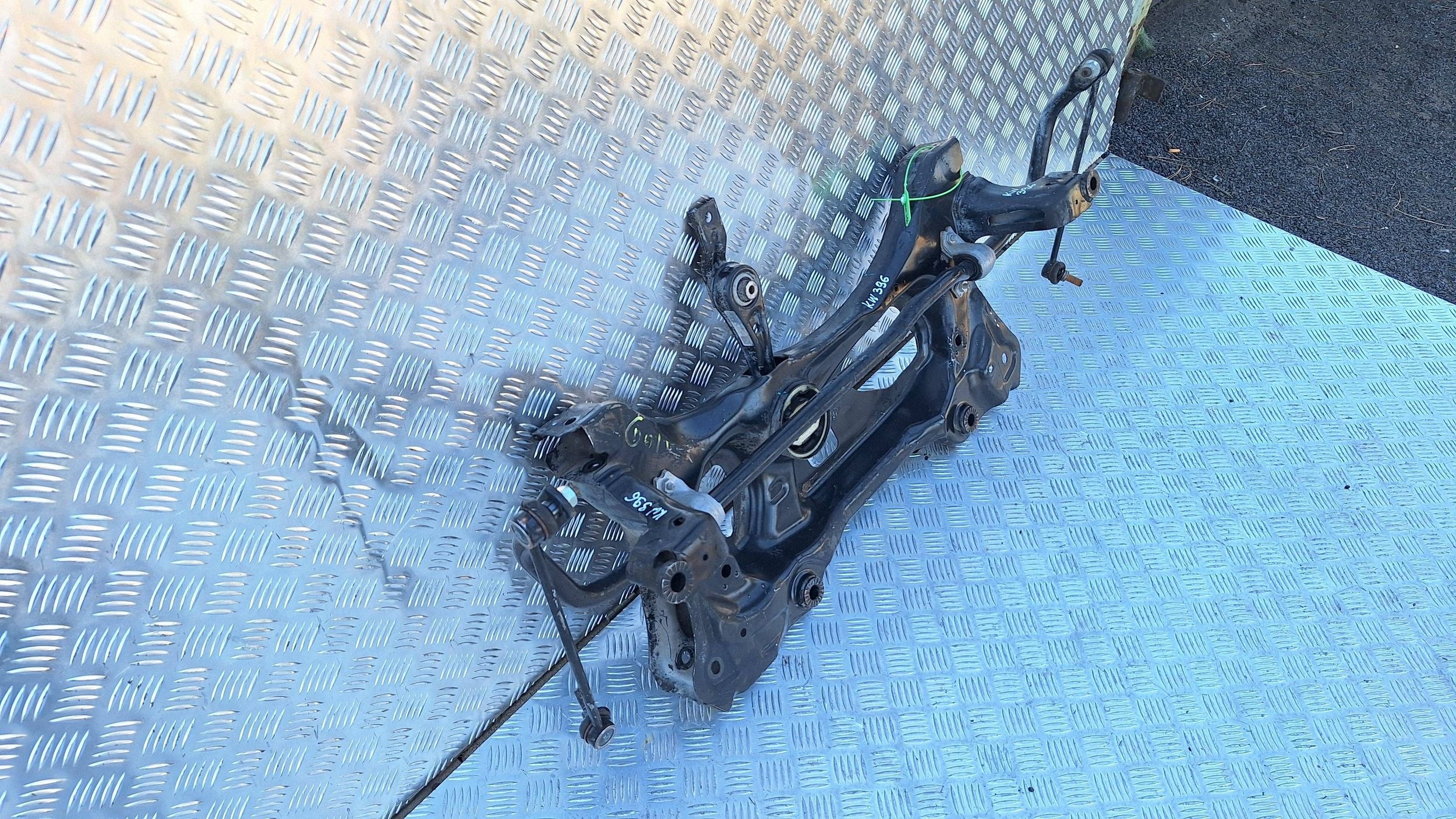 axle beam subframe axle beam front 5Q0199347A VW GOLF VII LEON III A3 8V OCTAVIA III