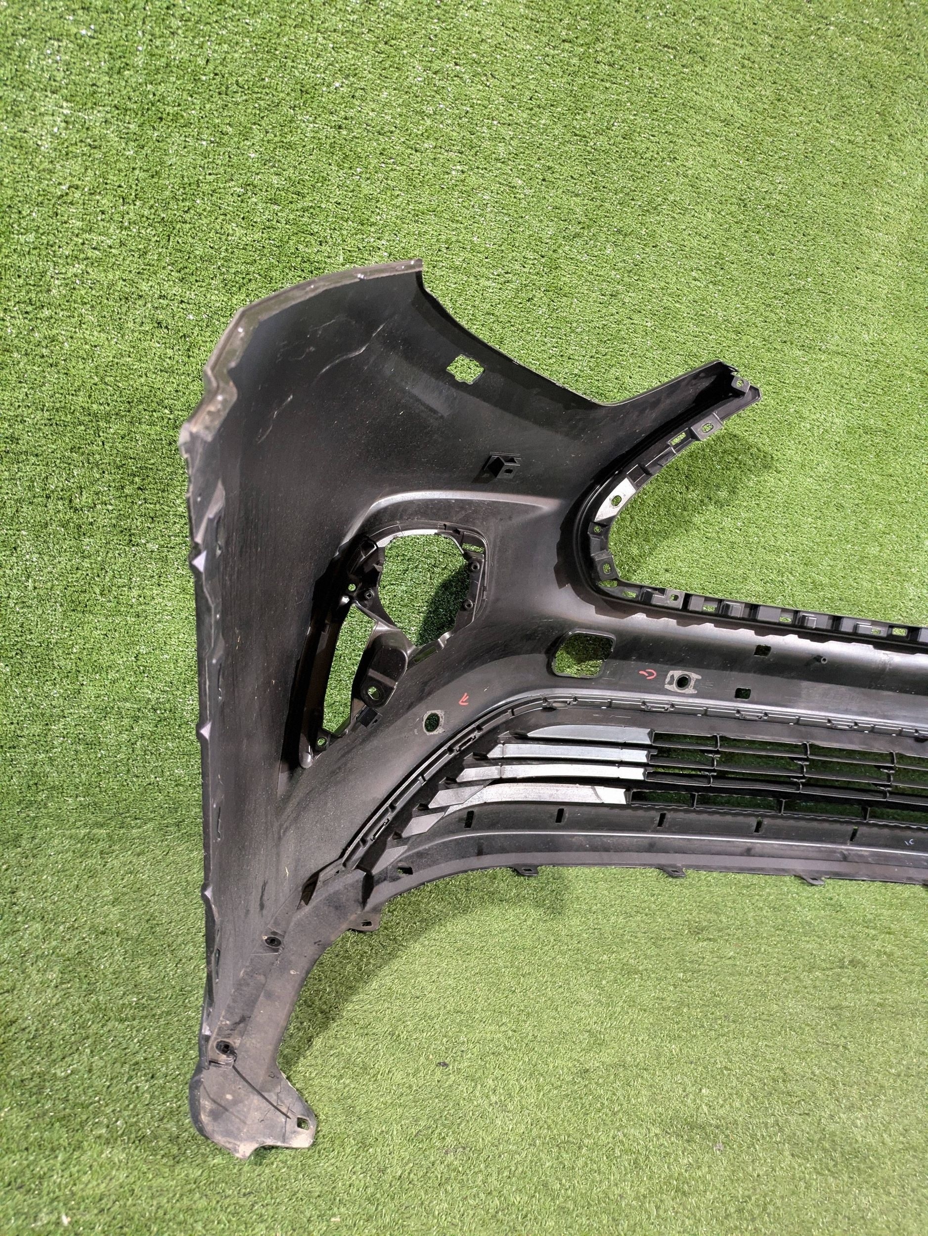 front bumper front TOYOTA HIGHLANDER IV 20- NR.Z9813