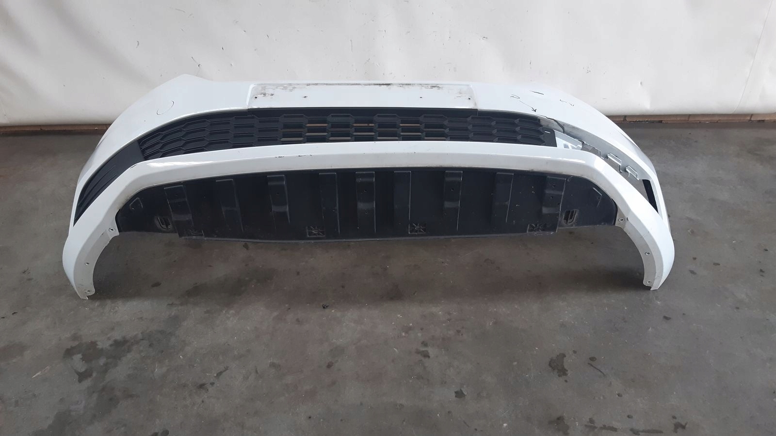 bumper front front Skoda Fabia III LIFT LS9R HB