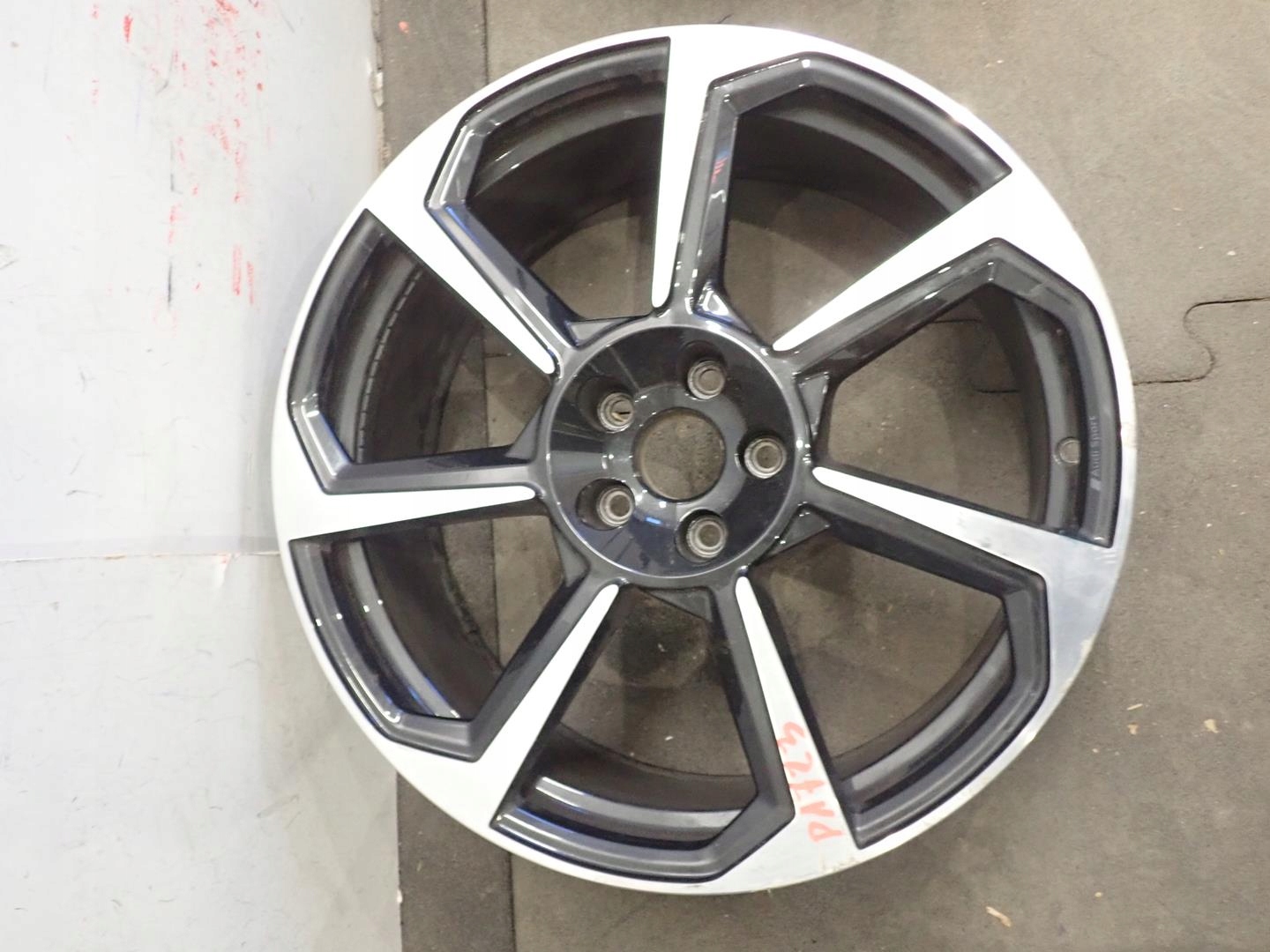 disk disk AUDI 8S0 5x112 ET52 9J 20" 8S0601025CC