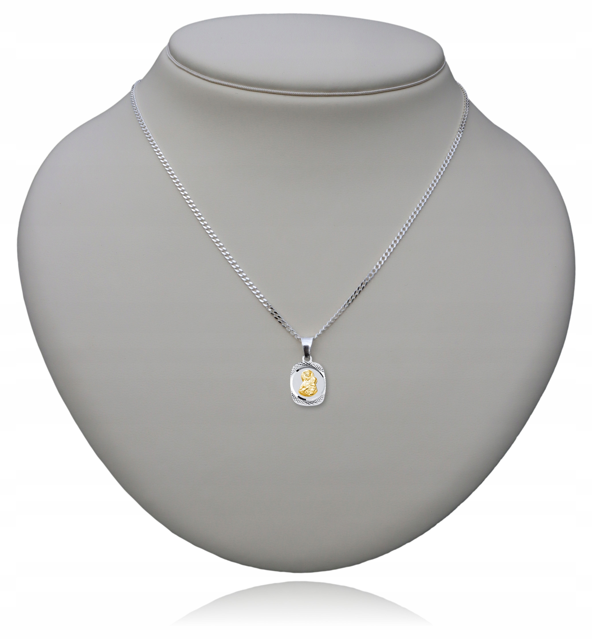 ŁAŃCUSZEK SREBRNY MEDALIK KOMUNIJNY MATKA BOSKA DO KOMUNII NA CHRZEST Długość całkowita 45 cm