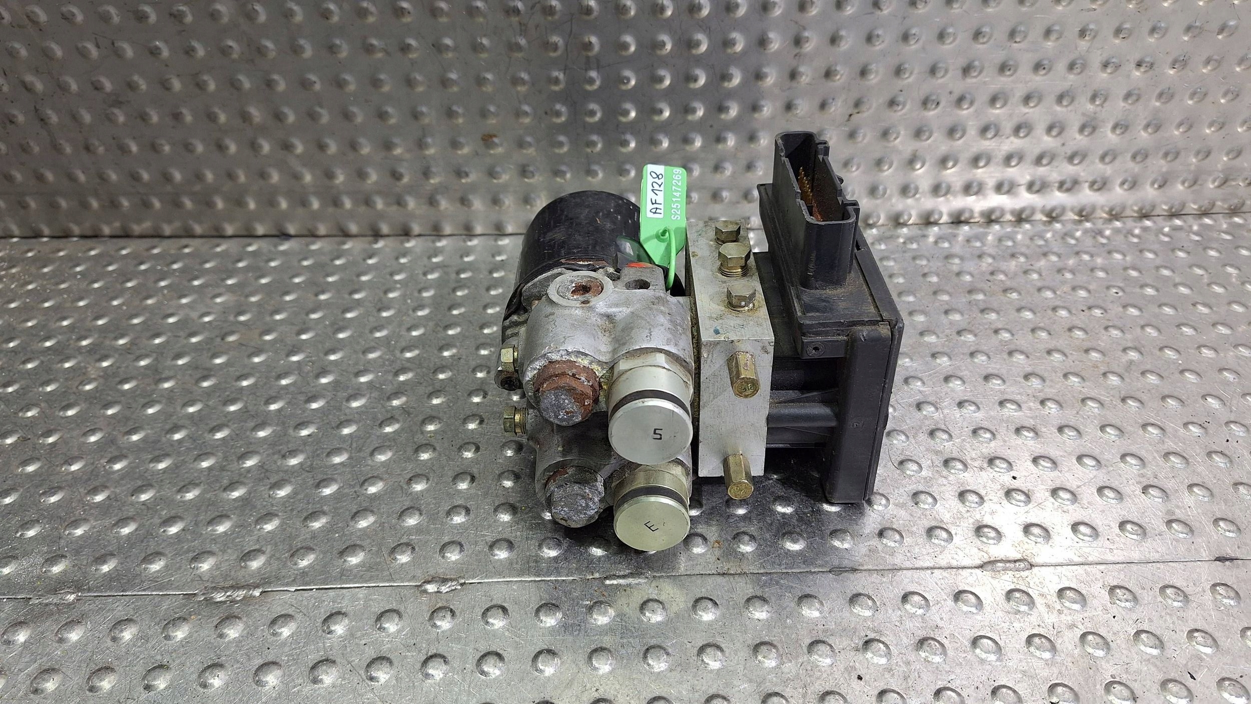 pump control unit ABS 95GB-2M110-AD 95GB-2C013-AC FORD SCORPIO MK2