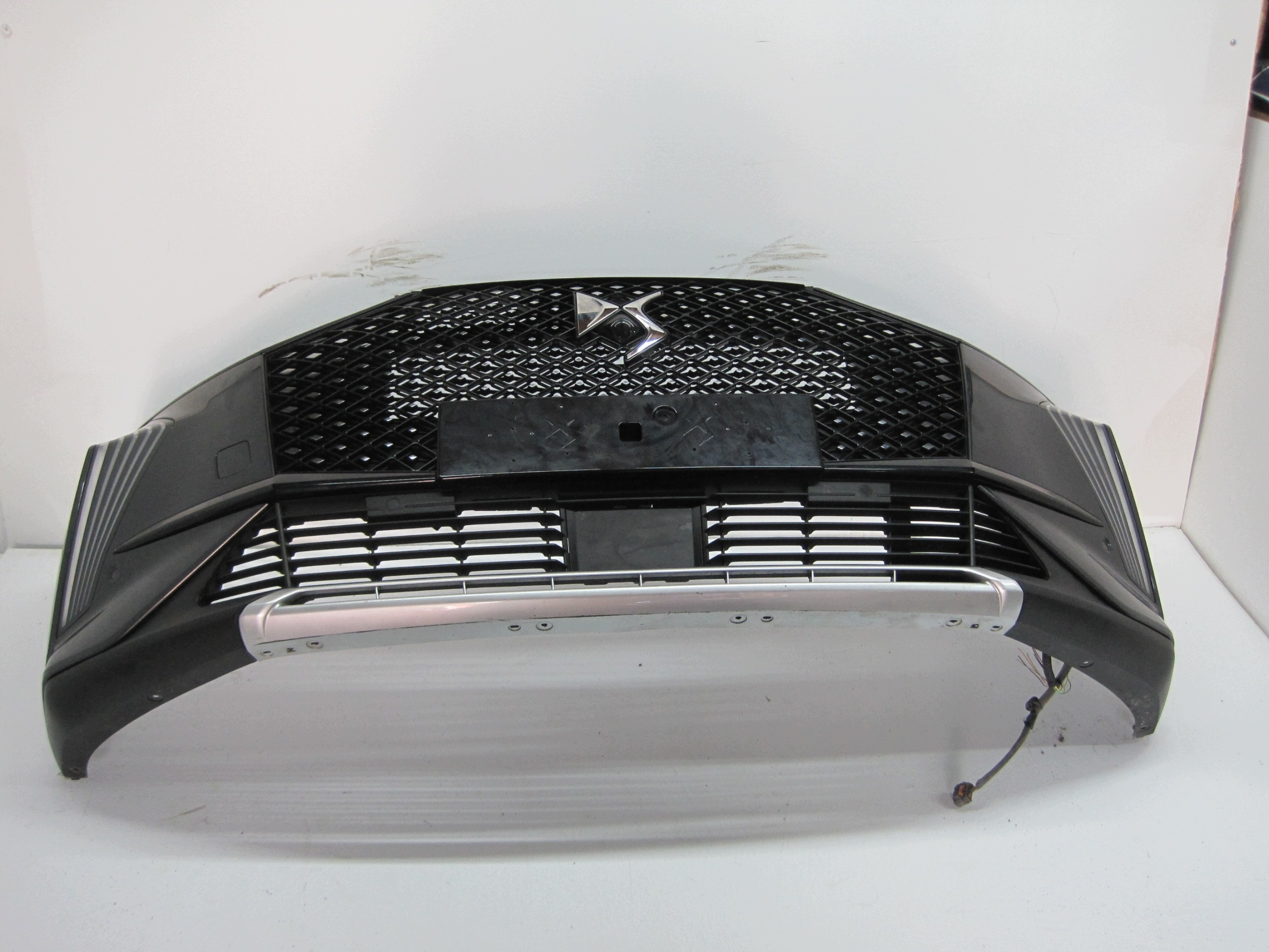 Frontstoßstange CITROEN DS7 6 PDC LIFT vorne