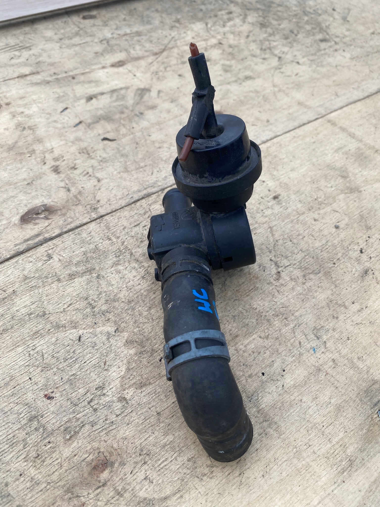 ventil vakum vode AUDI A4 B8 A5 8T 1.8 TFSI 1J0819809