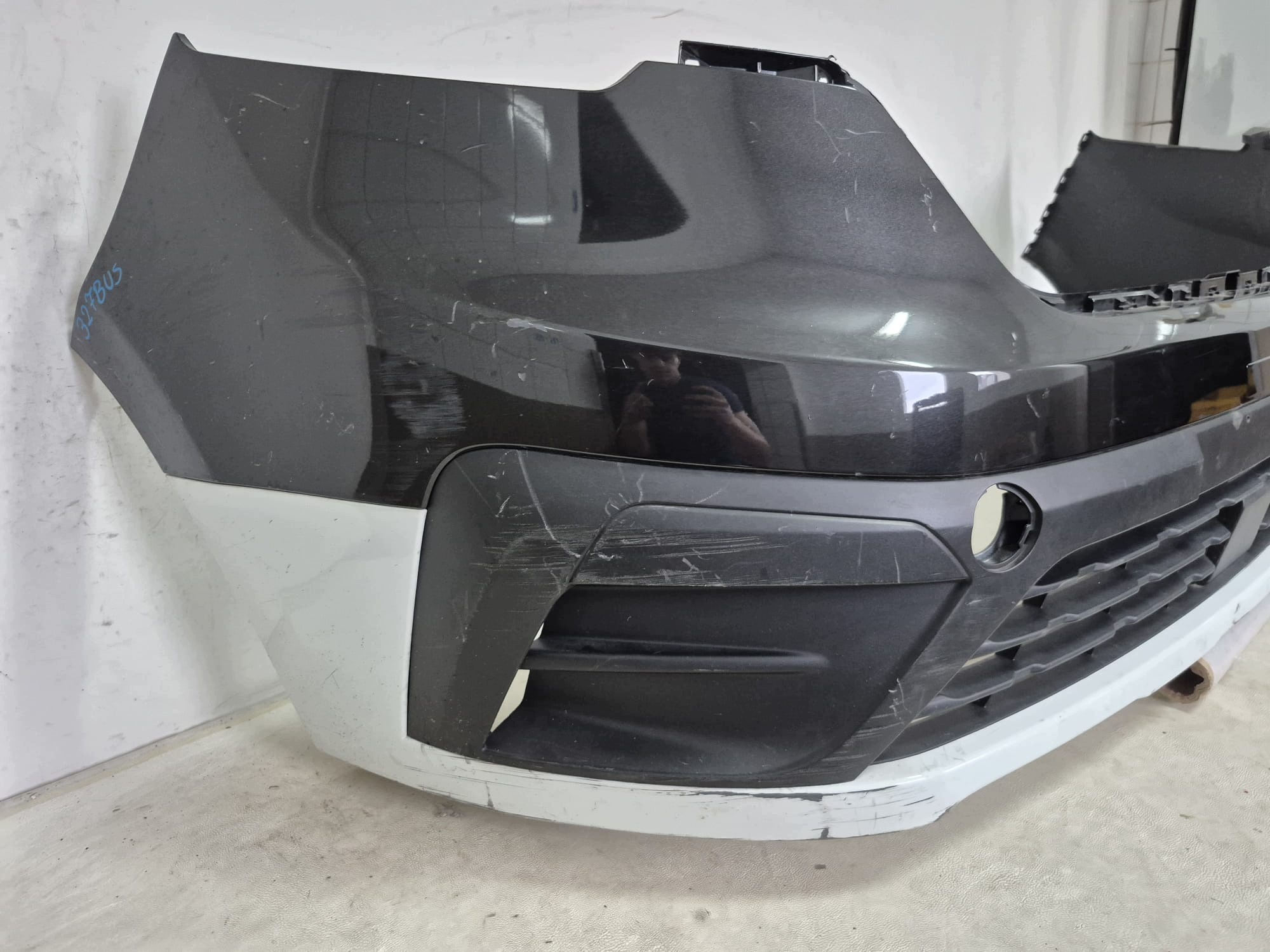 RENAULT TRAFIC III LIFT IV 21- bumper front front without HALOGENOW