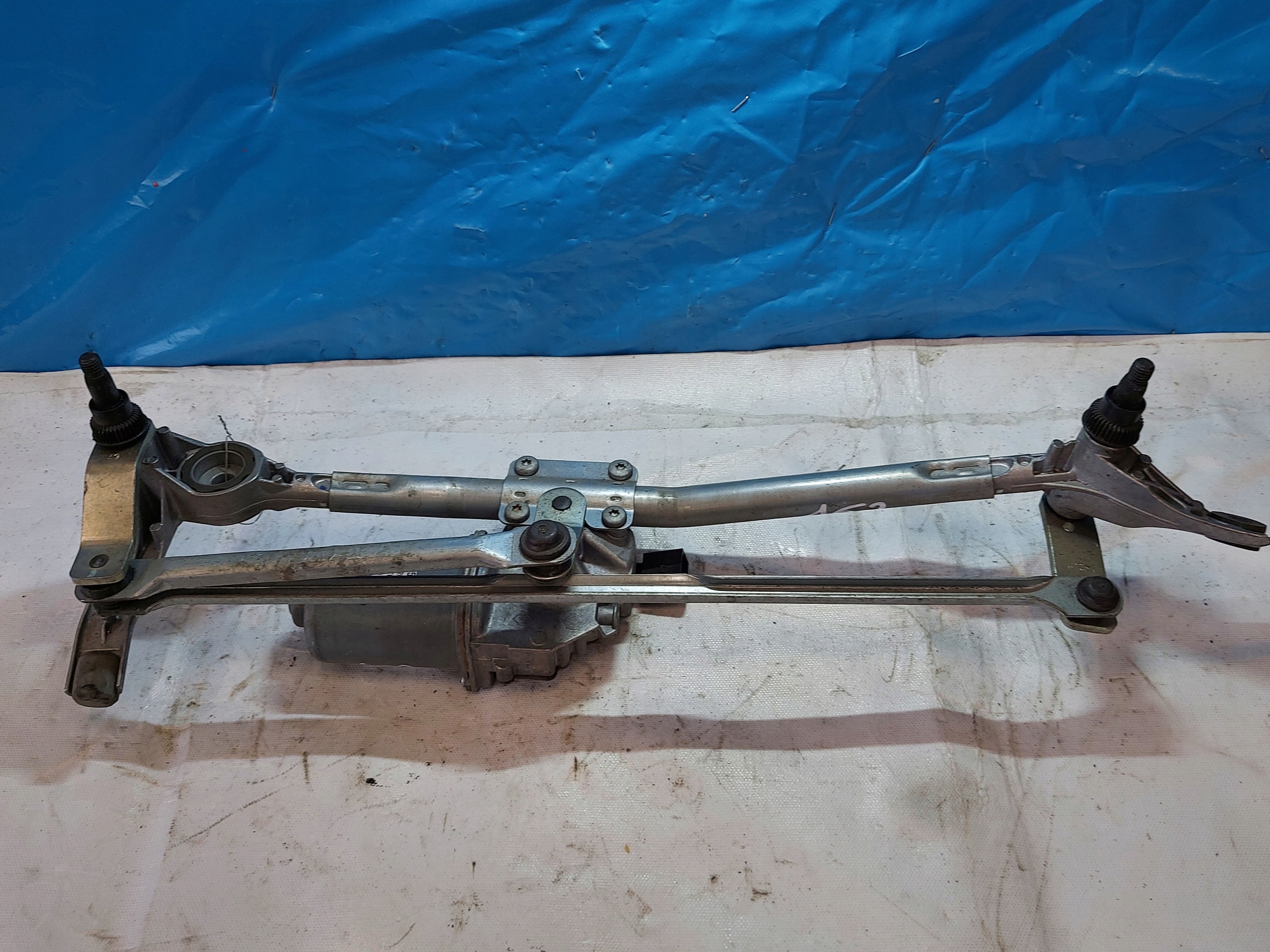Wischergestänge BMW E90 7161711 vorne