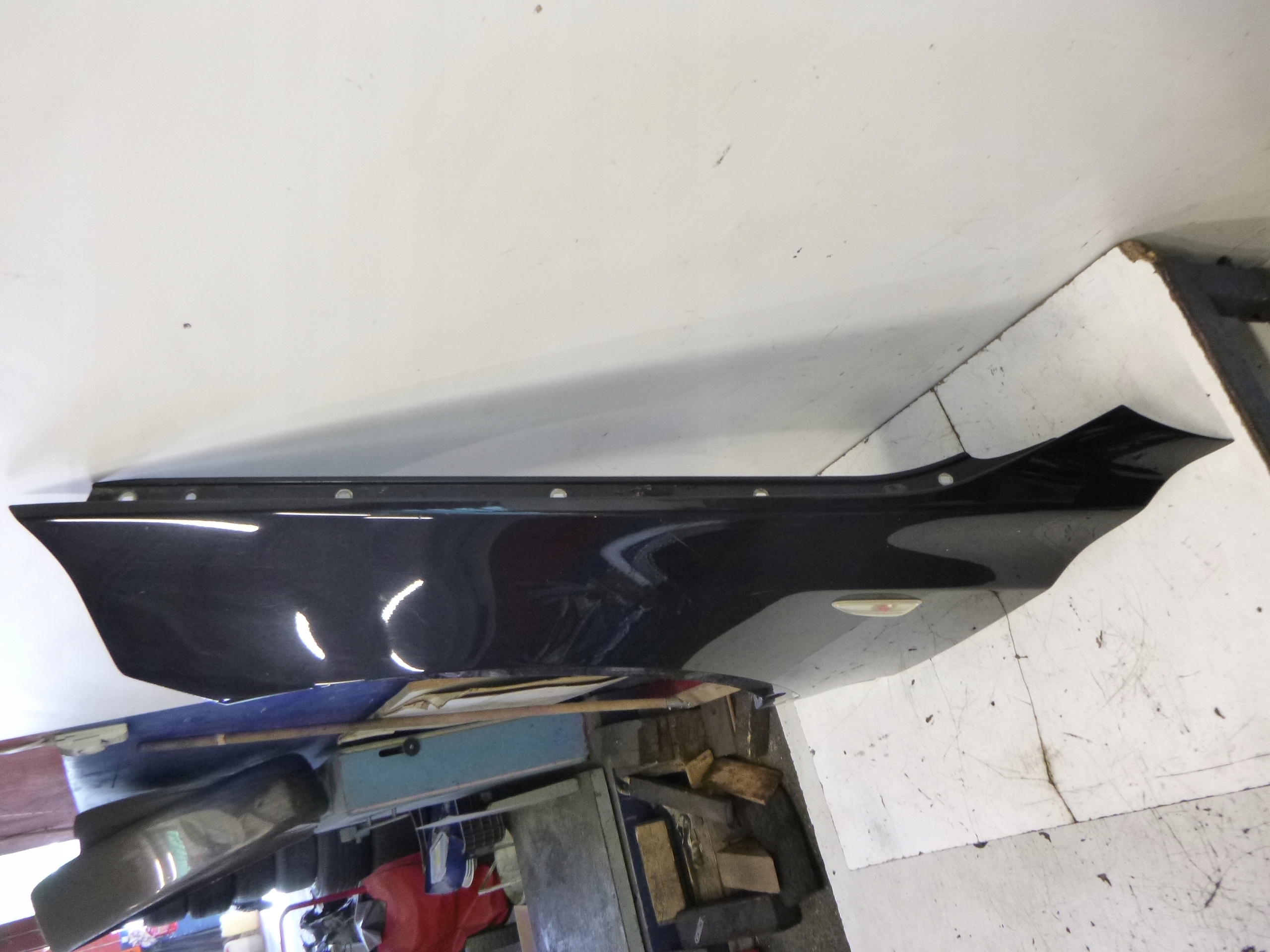 fender left BMW X3 E83 475/9 2008r.