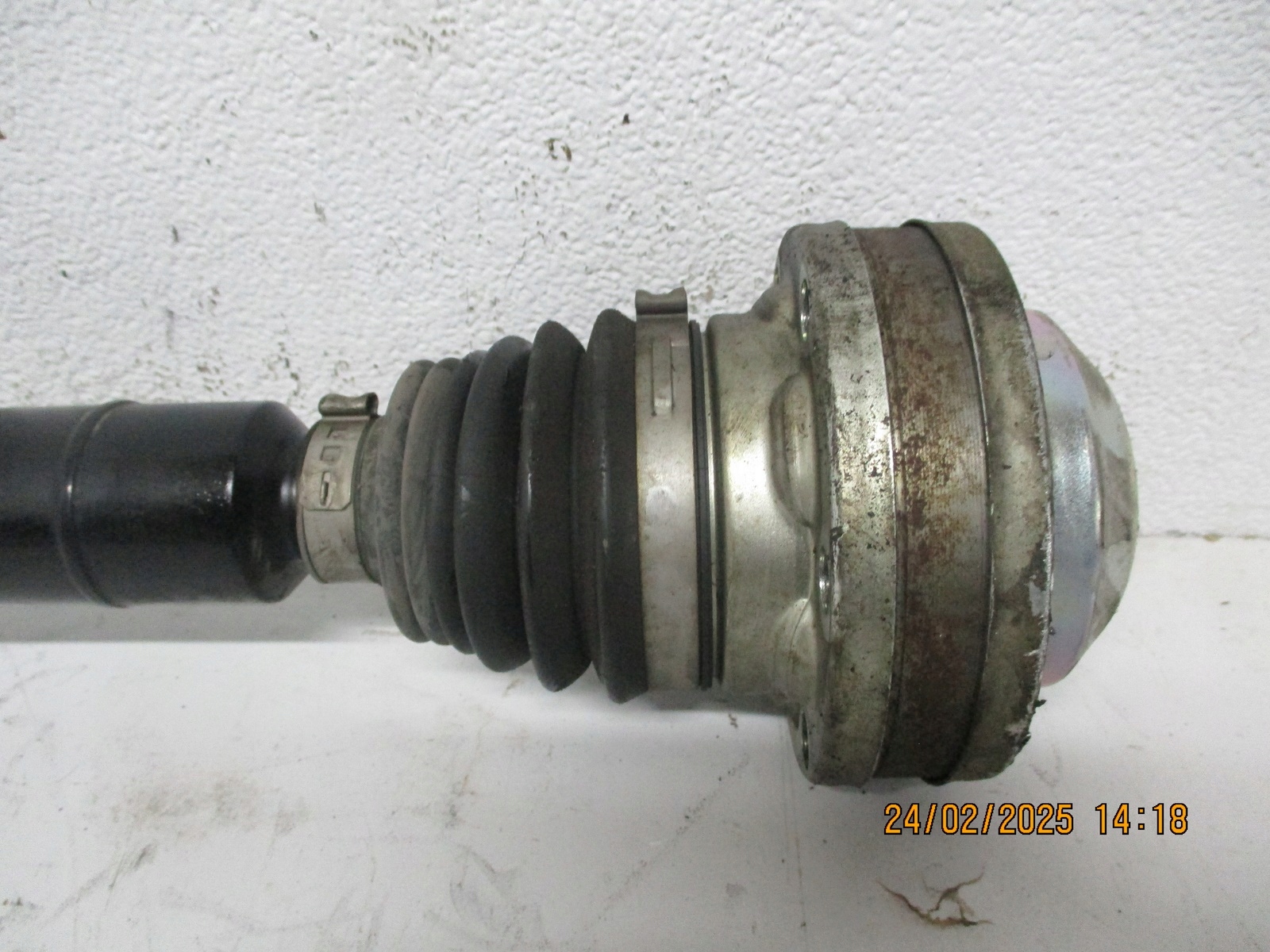 semi-axis right front VW AUDI 2.0 TDI 5Q0407272BM
