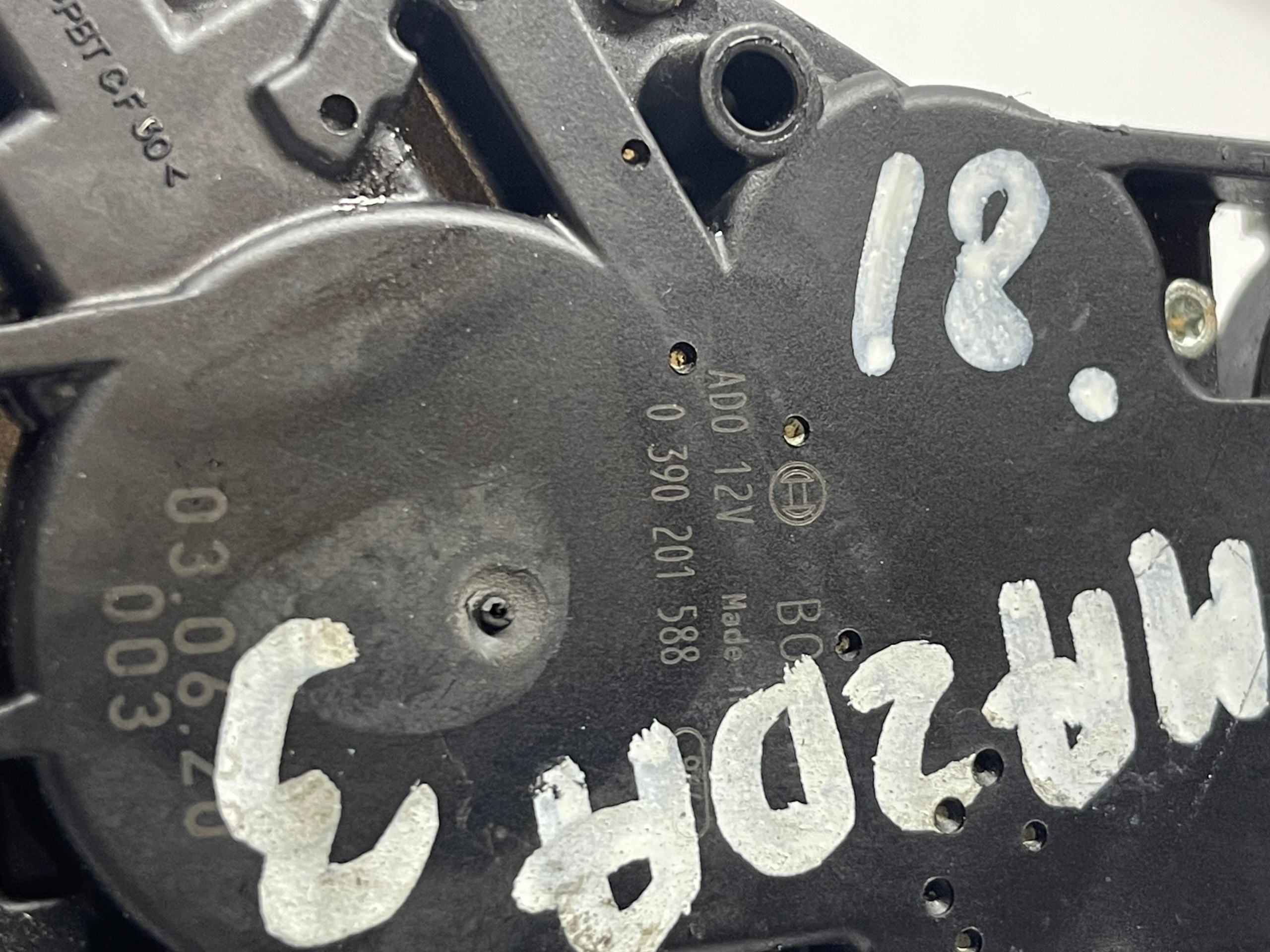 Mazda OE 0390201588 motorić brisača stražnje