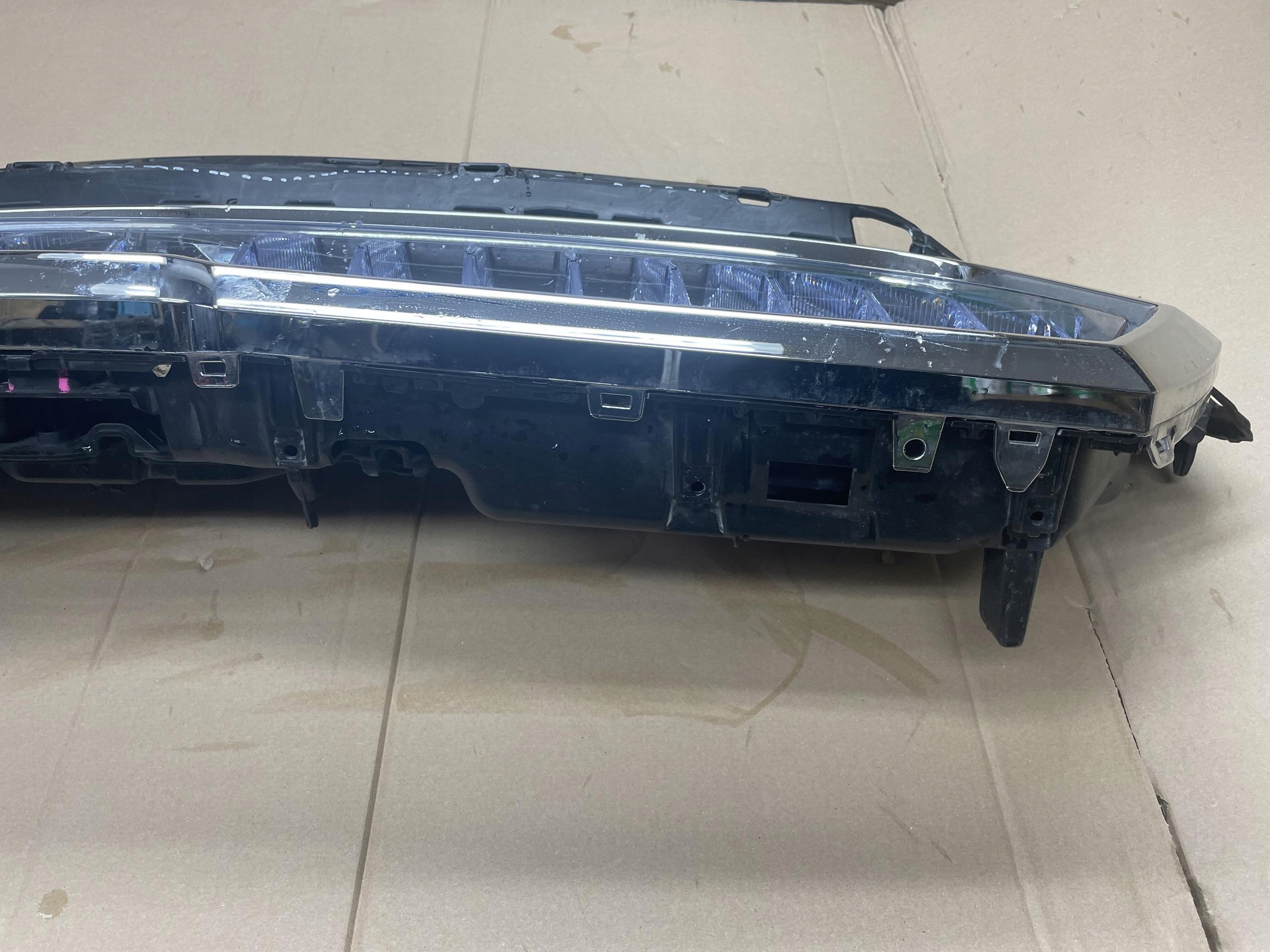 Skoda Enyaq 5LA Kühlergrill FRONTGRILL Kühlergitter 5LA941107A - Thumbnail 7