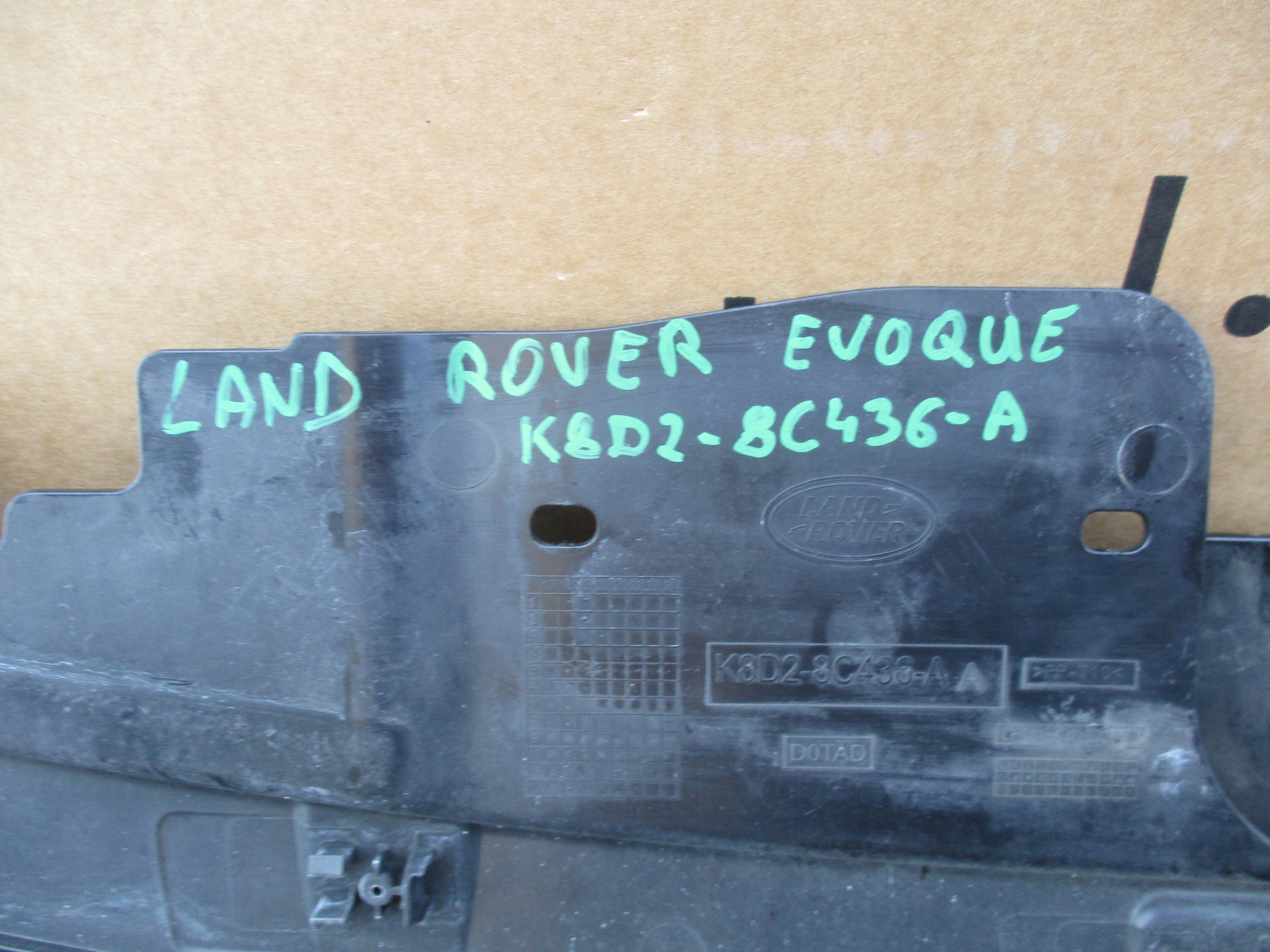 grill Land Rover Evoque II 2 K8D2-8C436-A
