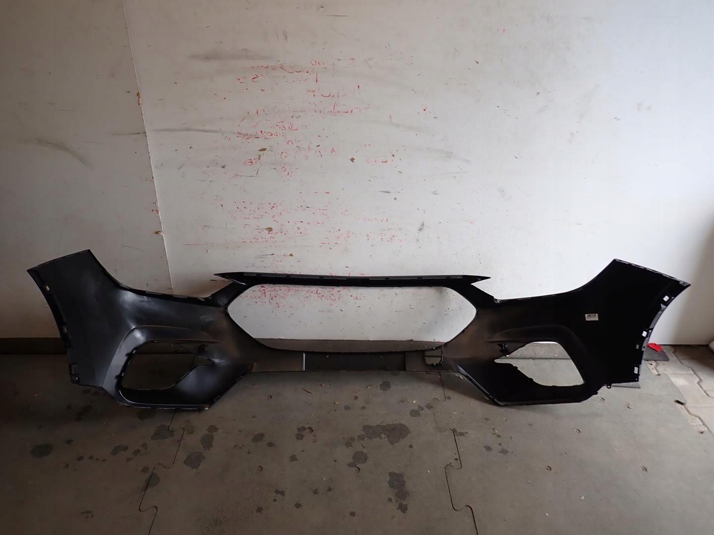 bumper front front MG ZS LIFT 2020- new original 10628329