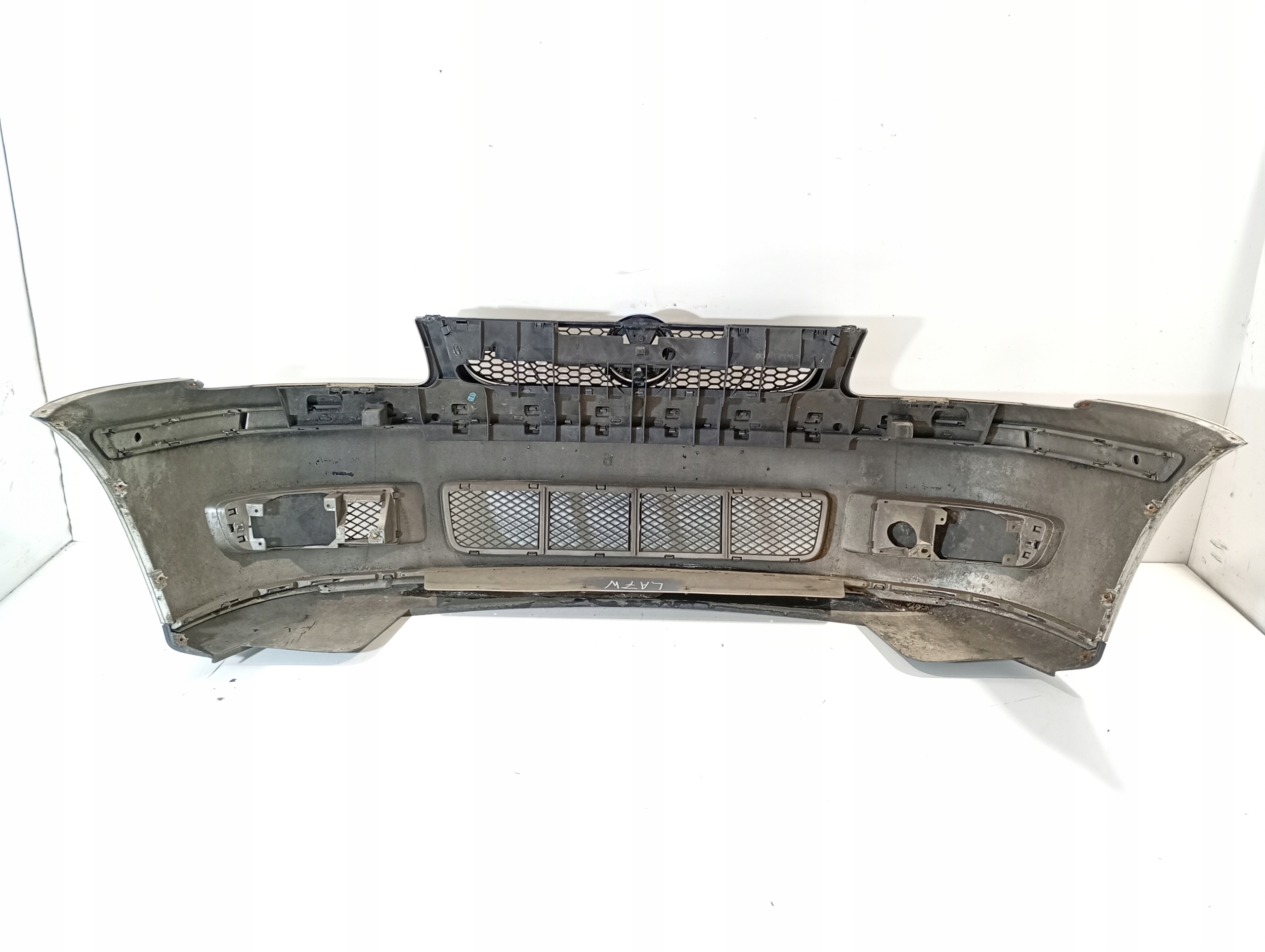 VW POLO 3 III FL 99-01 front bumper front kod lakieru LA7W