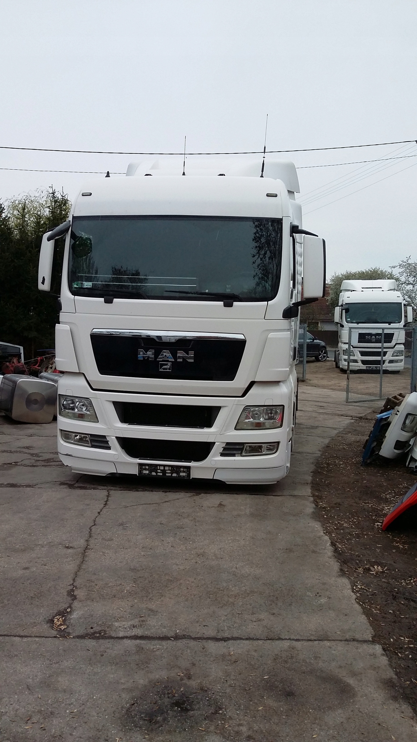 MASKA ATRAPA GRILL POLIK OWIEWKA MAN TGX