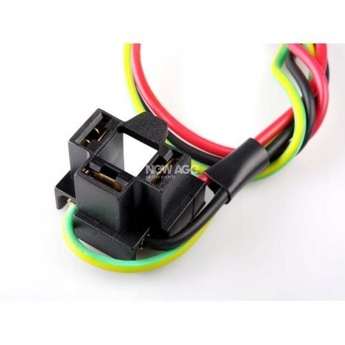 WTYK ŻARÓWKI REFLEKTORA H4 Z KLAPKĄ NEW AGE