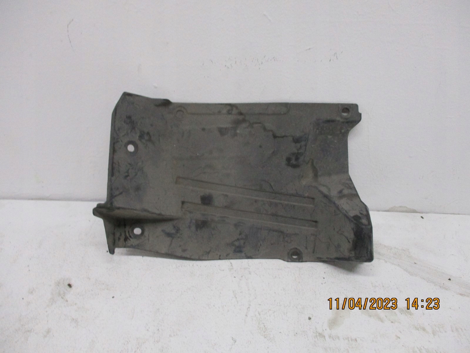 BLENDE ABDECKUNG MITSUBISHI OUTLANDER III 5370B055