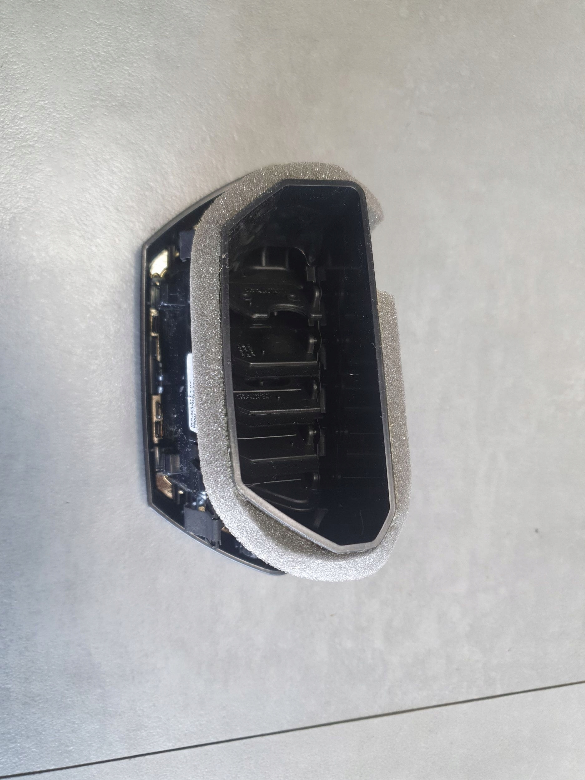 Cupra Formentor grid air conditioning devices side of the dashboard left 5FB820901A