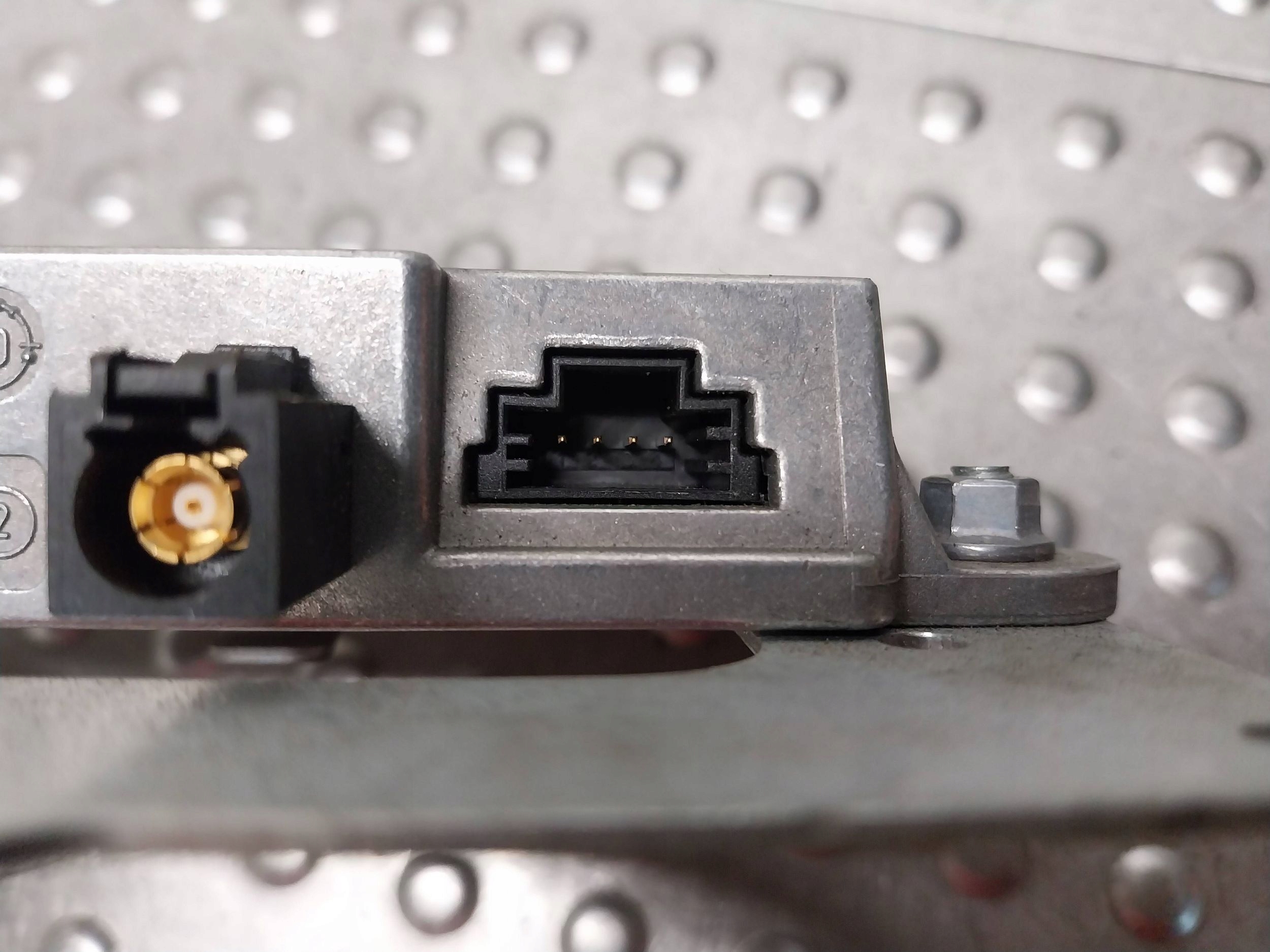 module amplifier ANTENY A2219055000 MERCEDES W164 W211 W212 W221
