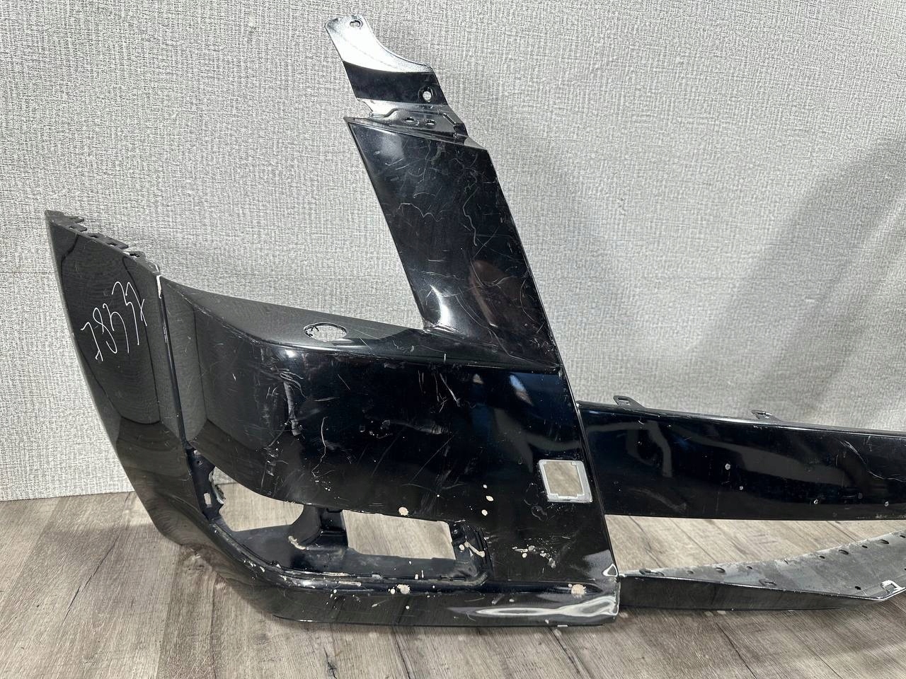 CADILLAC CTS II 2007-2013 bumper front 25896033