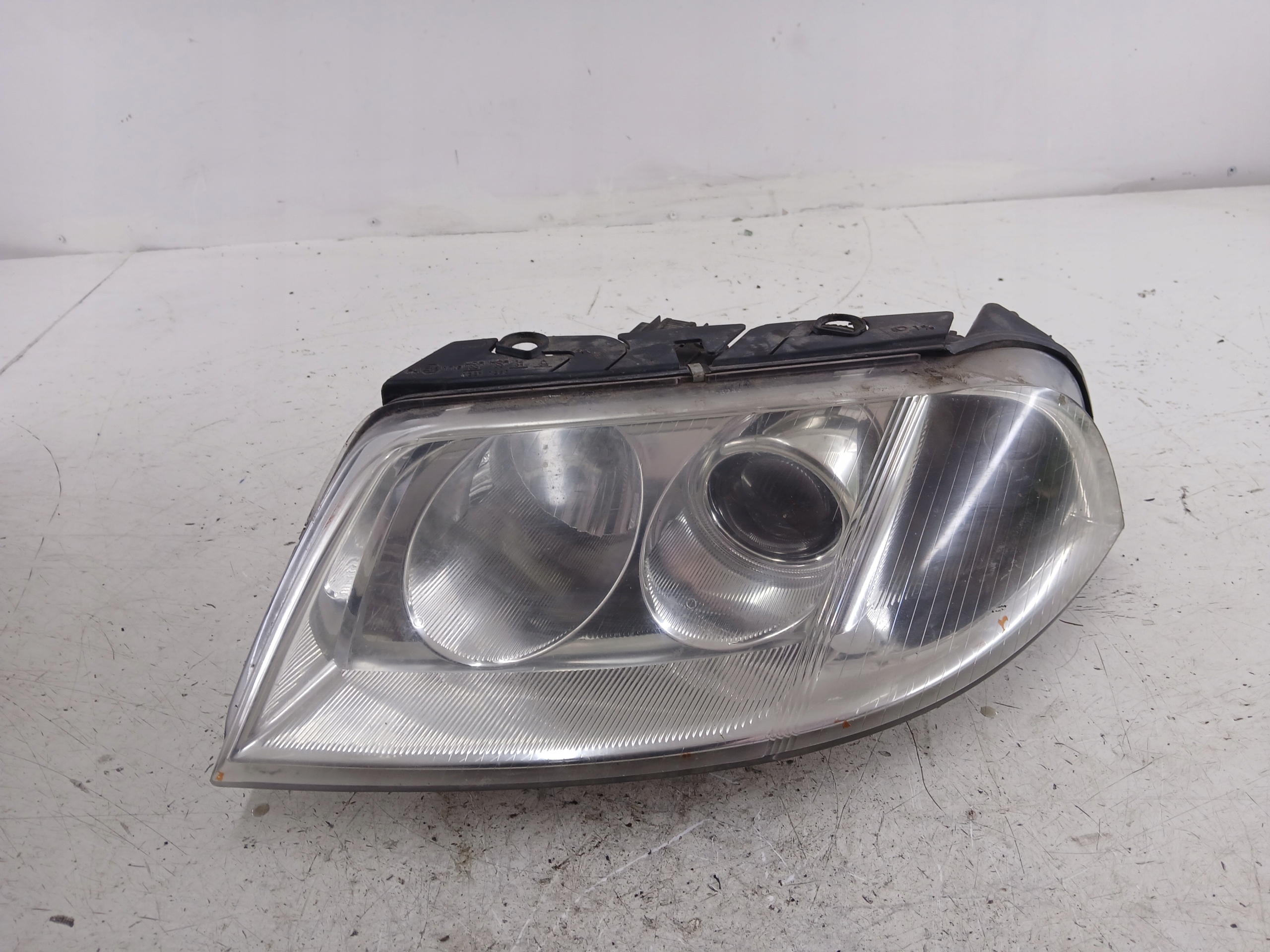 VW PASSAT B5 LIFT light left front lens