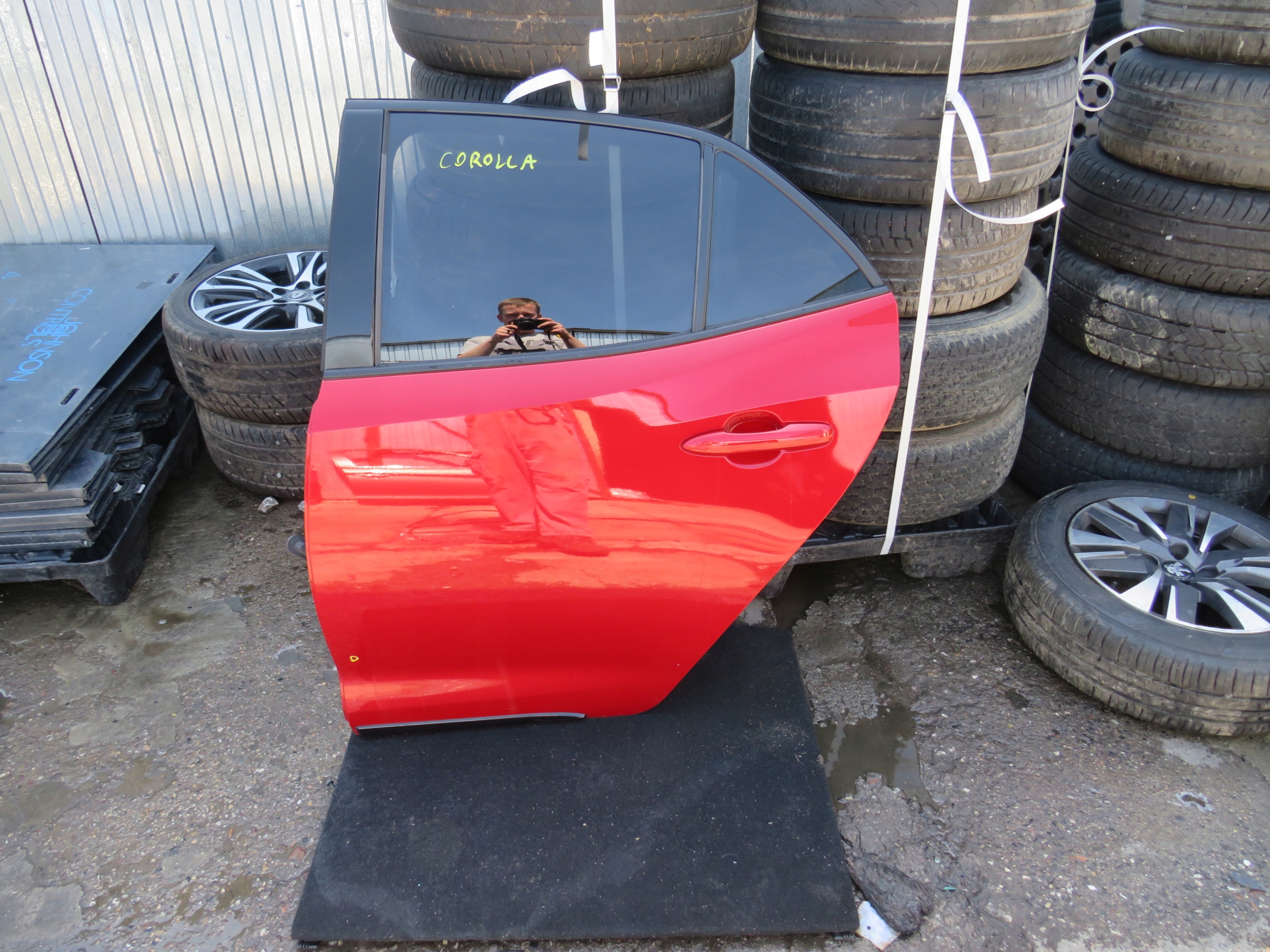 DRZWI LEWE TYLNE TOYOTA COROLLA E21 HB