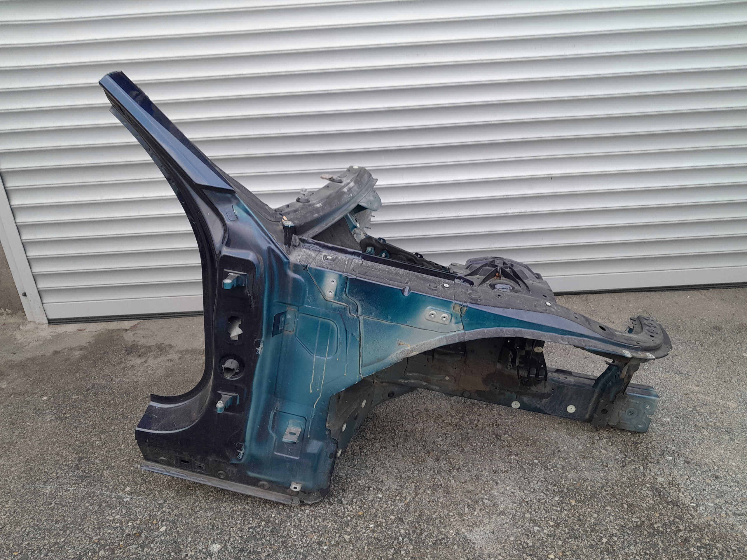 BMW 7' G11 LCI quarter pillar quarter right front C3Z