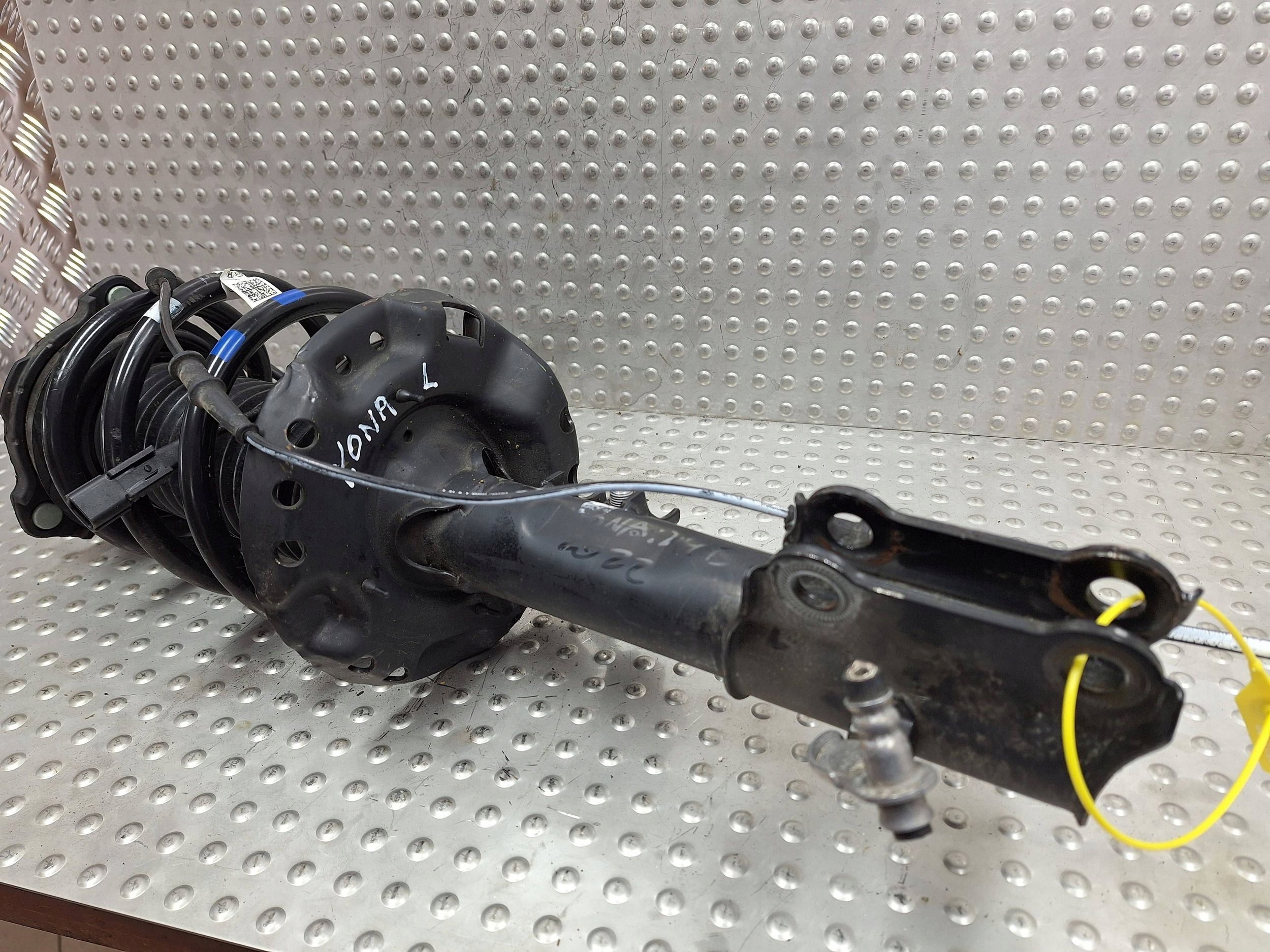 shock absorber left front HYUNDAI KONA and 17-23 54650-J9010