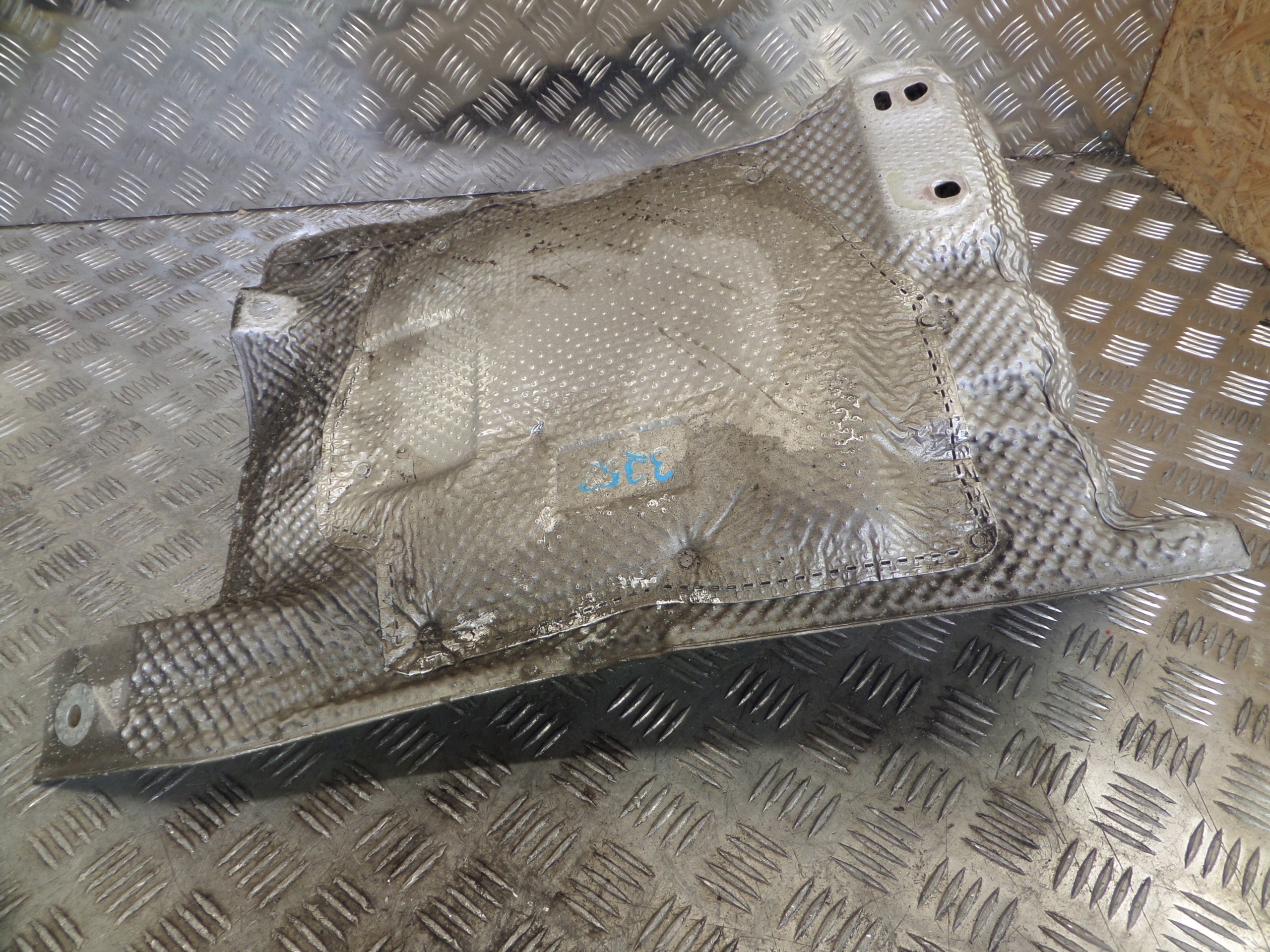Audi OE 4G0804173J Blende Abdeckung termiczna tlumika