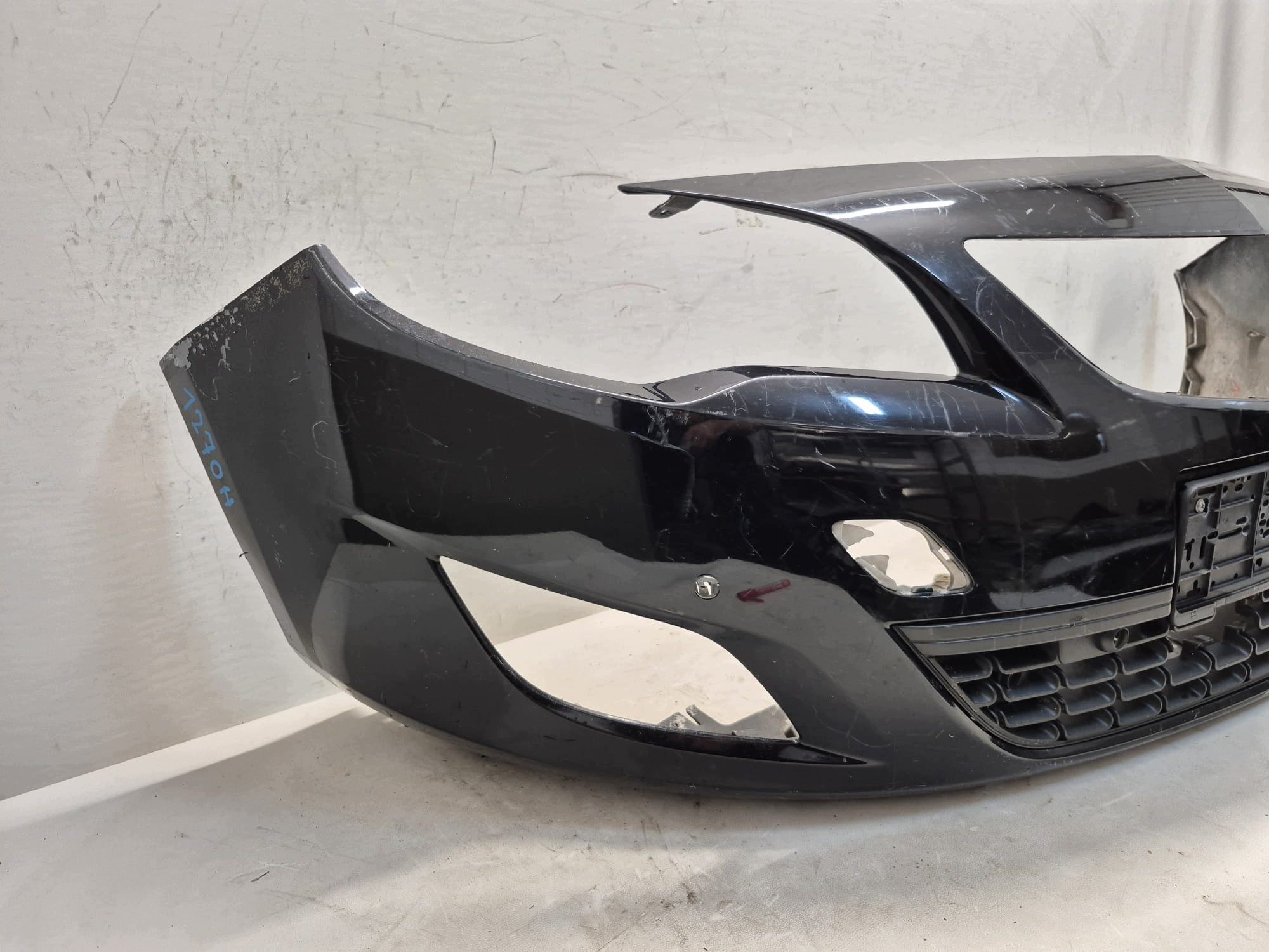 OPEL ASTRA IV 4 J 09-12 bumper front front PDC