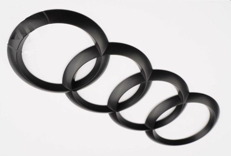 EMBLEMAT ZNACZEK AUDI TYŁ KLAPA A3 4 6 8 Q3 5 18x6