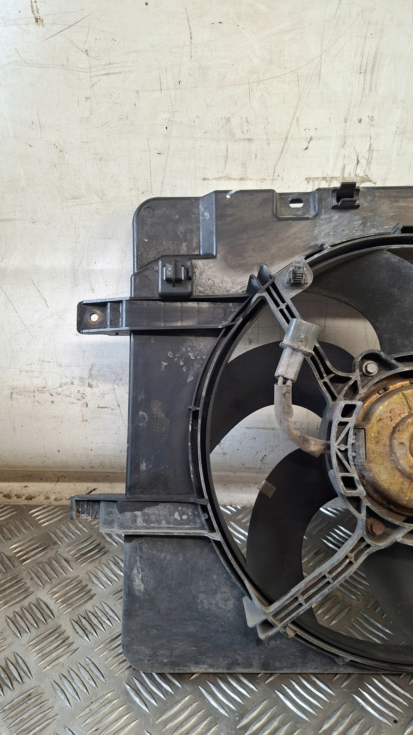 ventilátor chladiče MITSUBISHI COLT VI 1.1