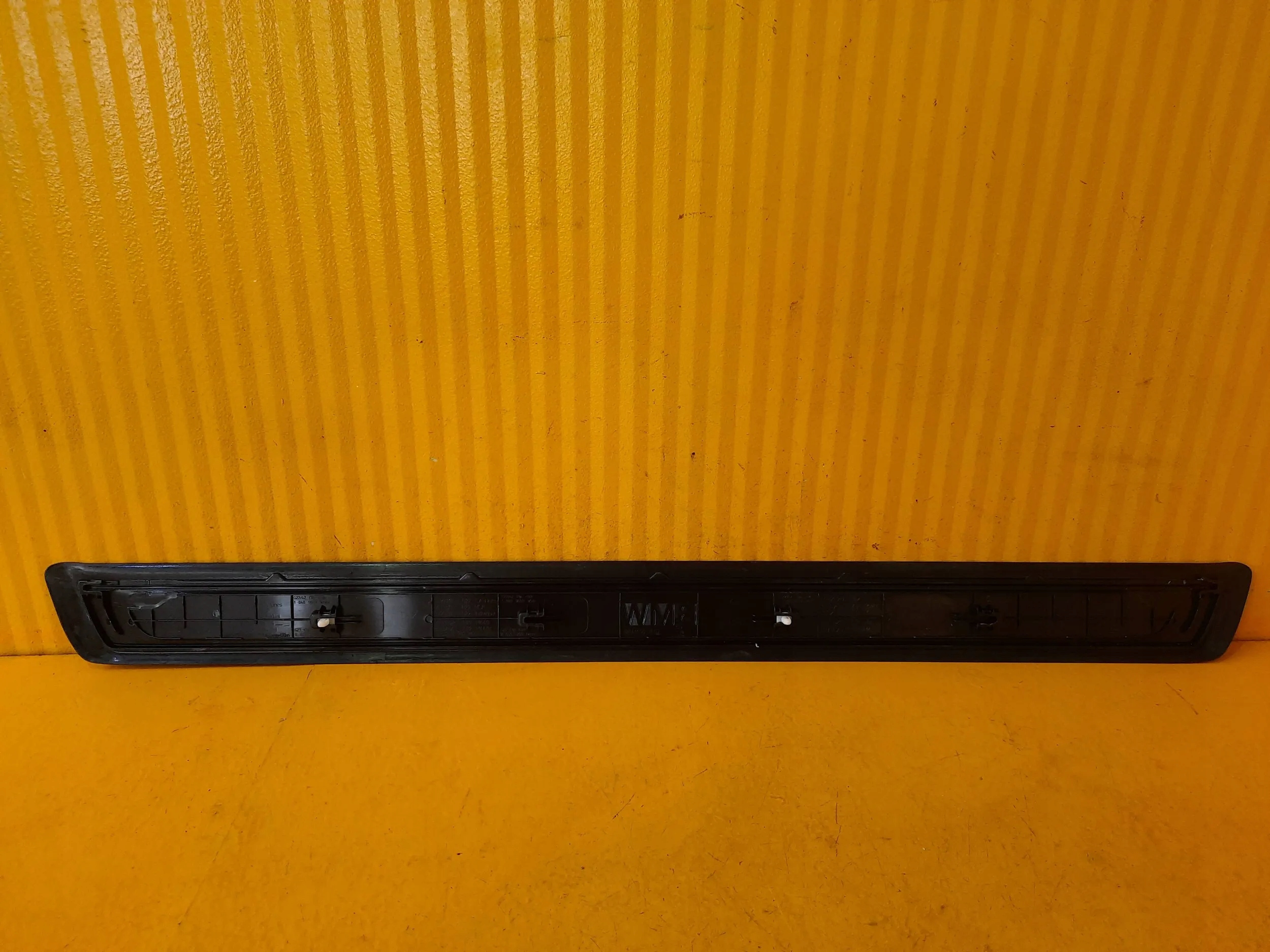 BMW M4 G82 LISTWA PROGOWA OSŁONA 8082008 Producent części BMW OE